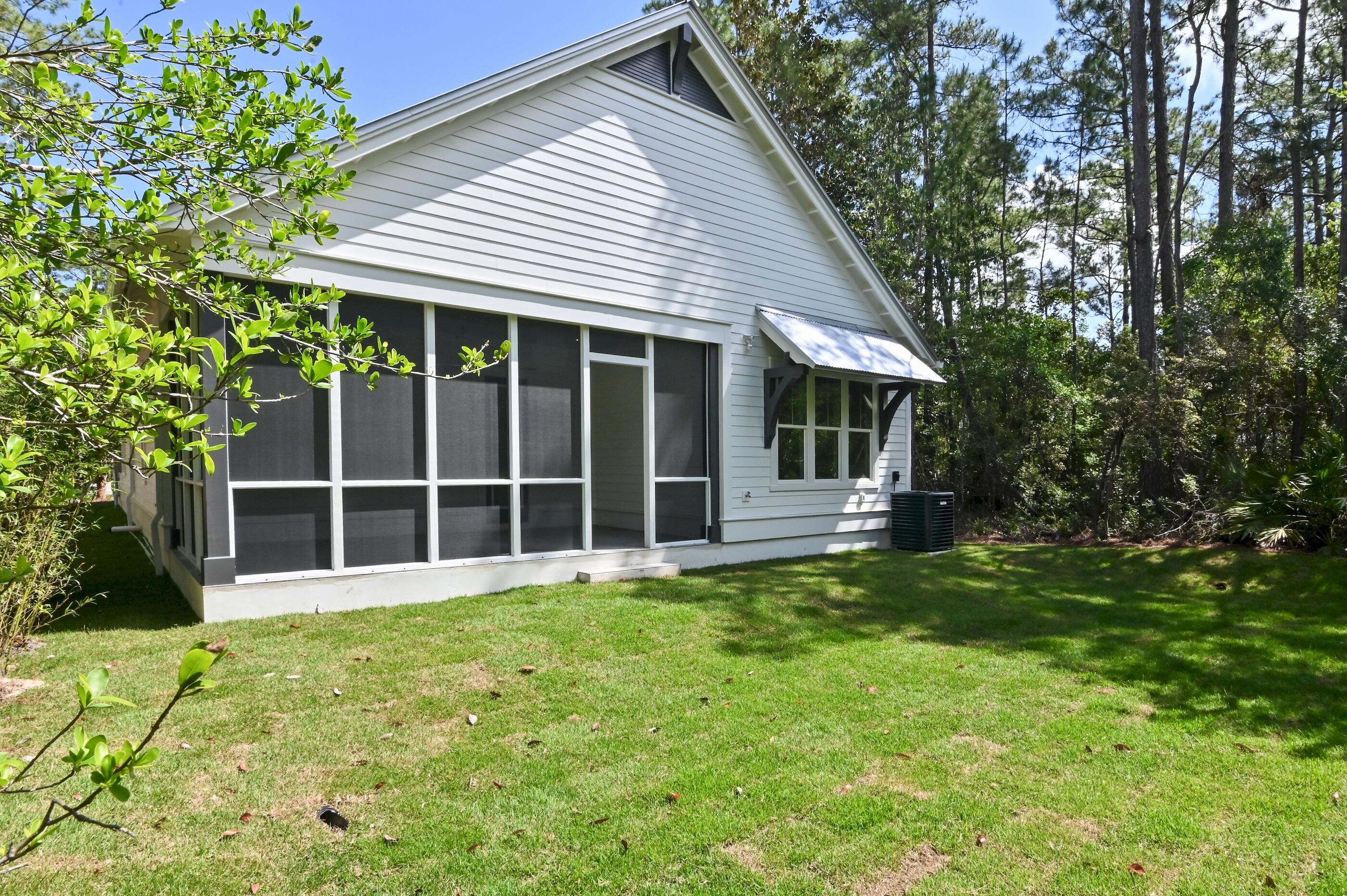MAGNOLIA BEACH - Residential