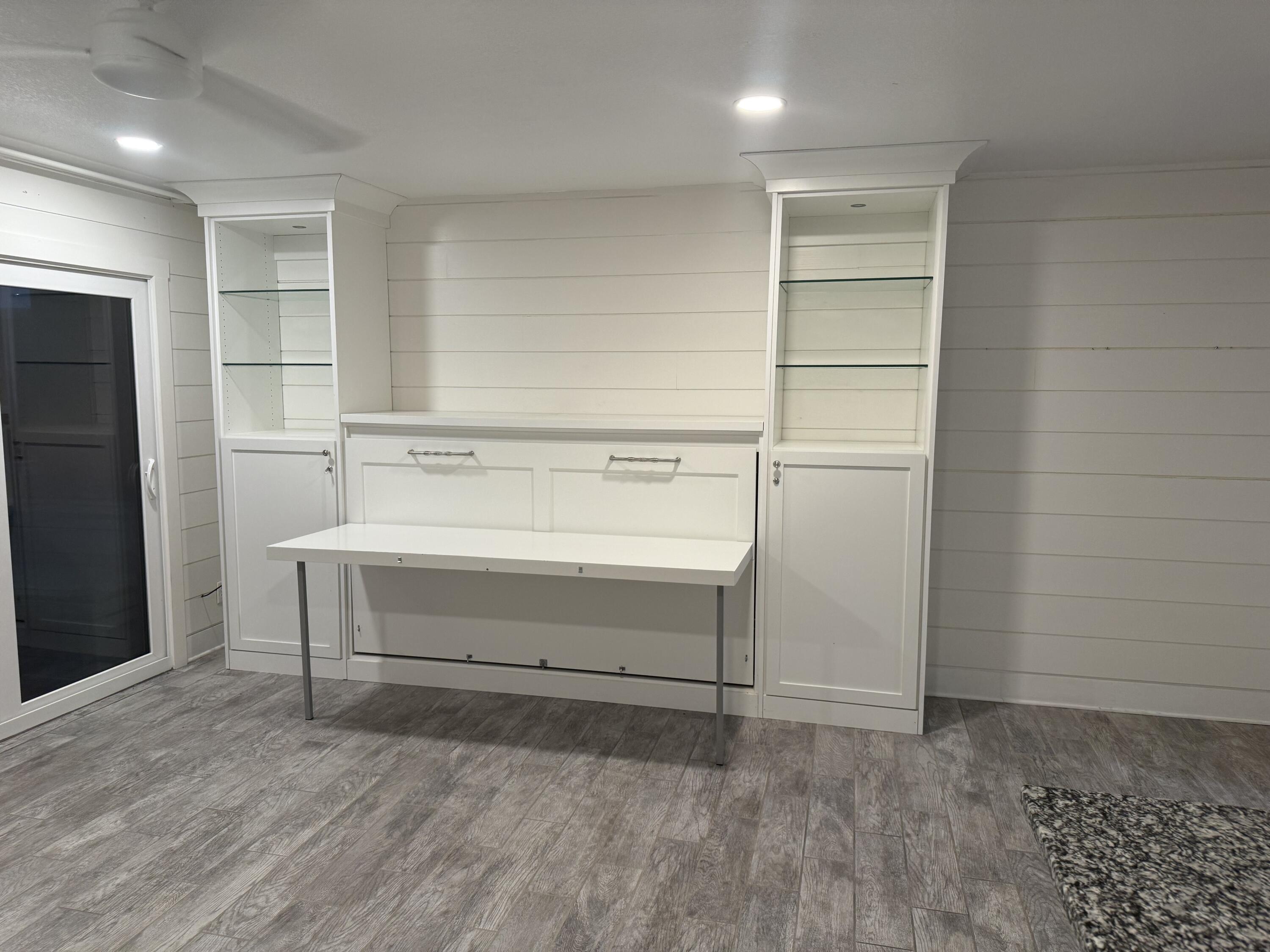 BEACHFRONT 2 PH 1 - Residential