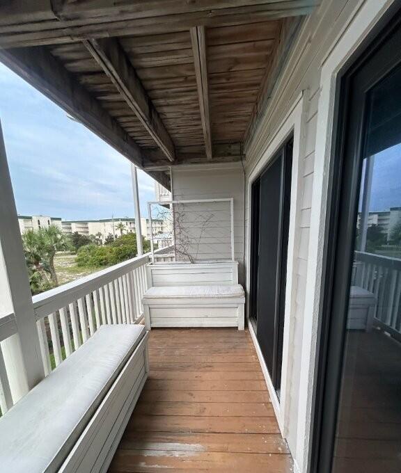 BEACHFRONT 2 PH 1 - Residential