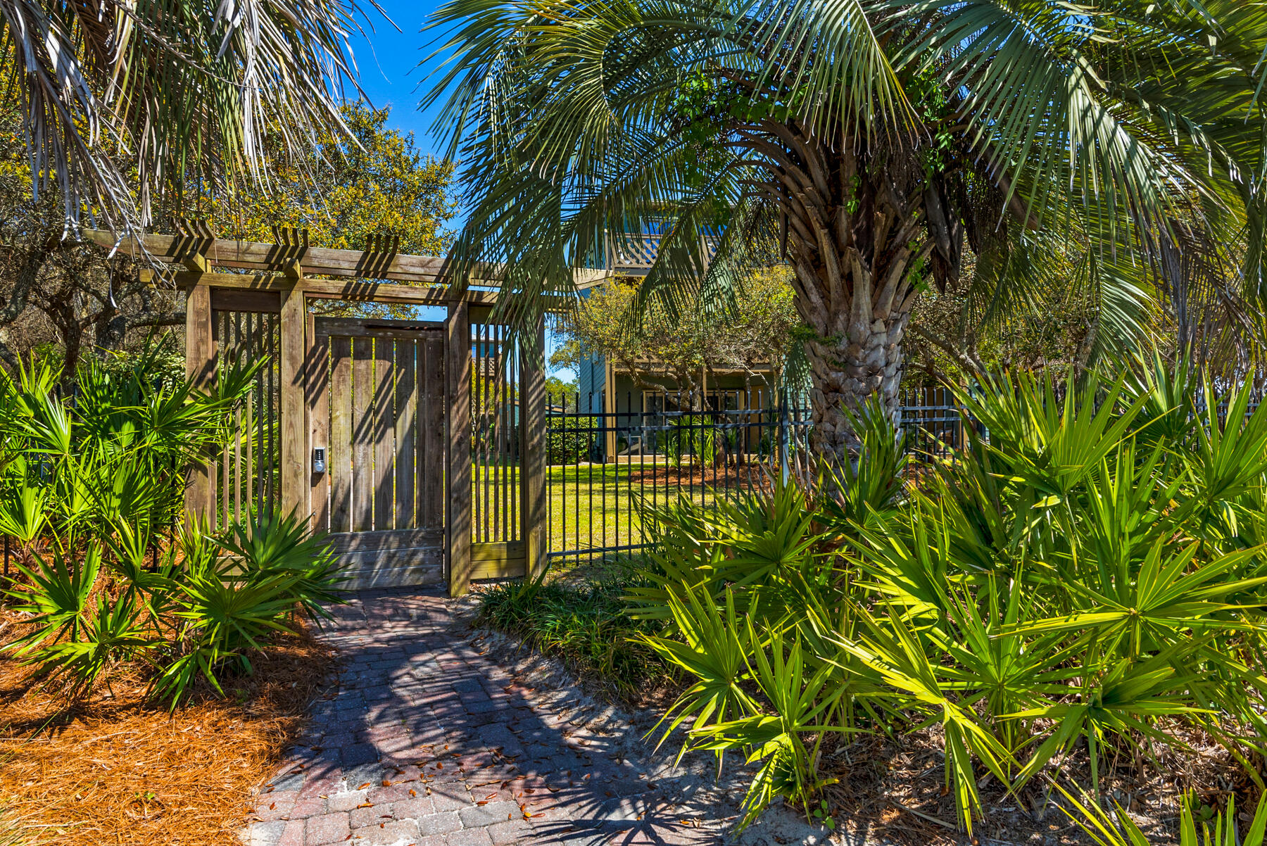 INLET DUNES CONDO PH 1 - Residential