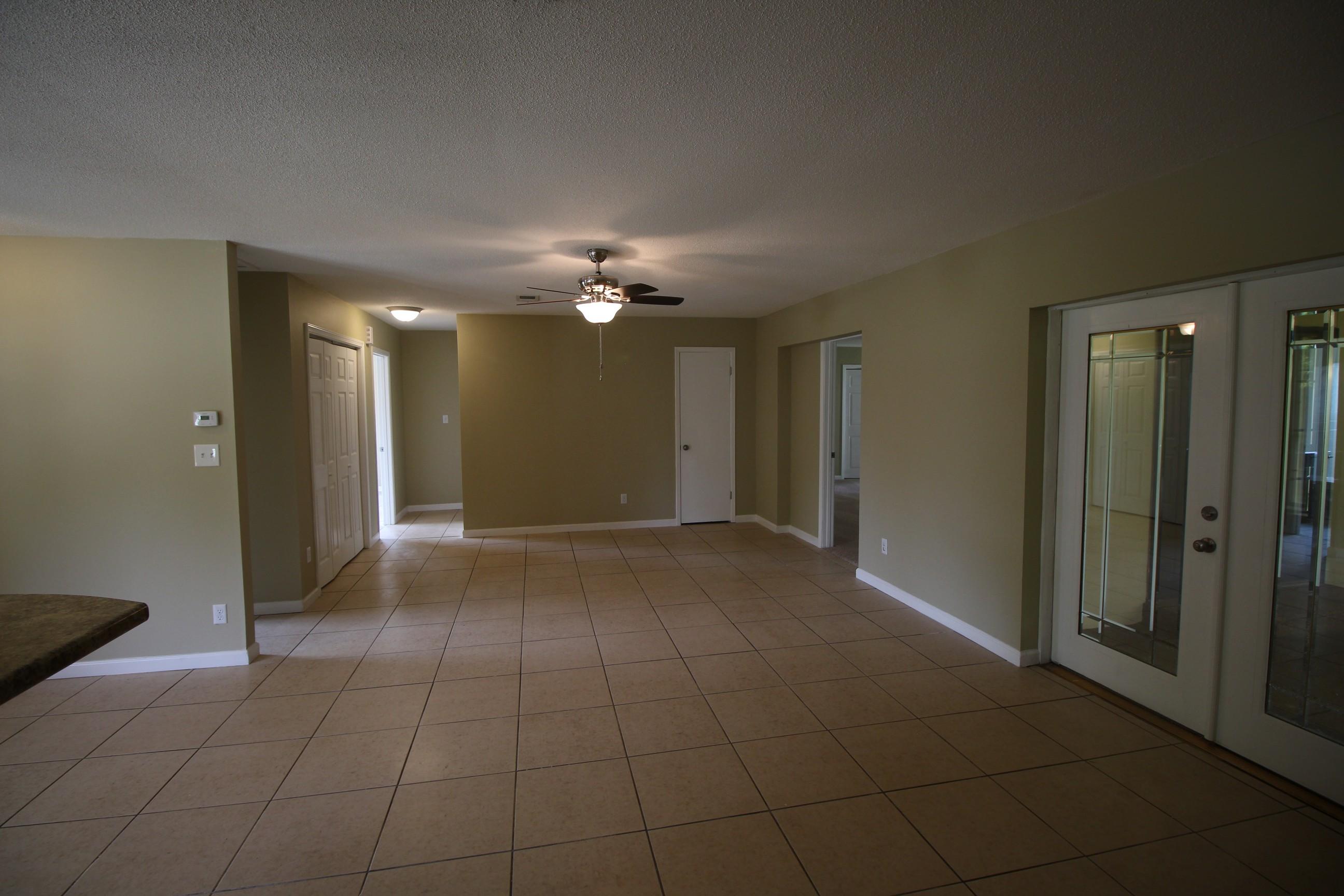 OAK TREE PARK - Residential