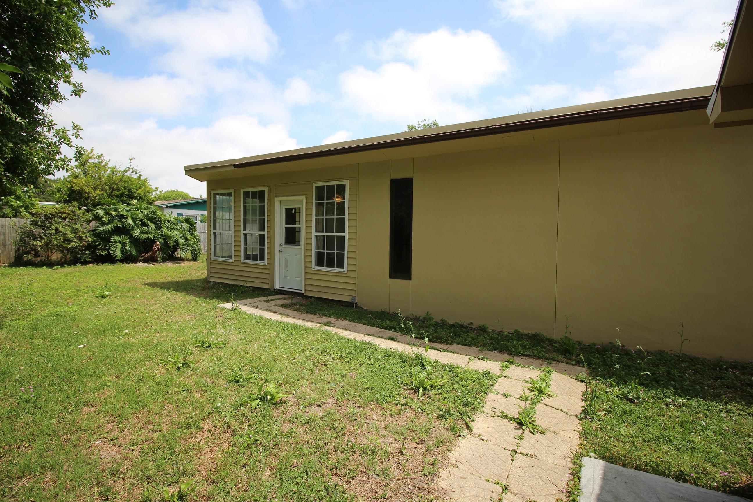 OAK TREE PARK - Residential