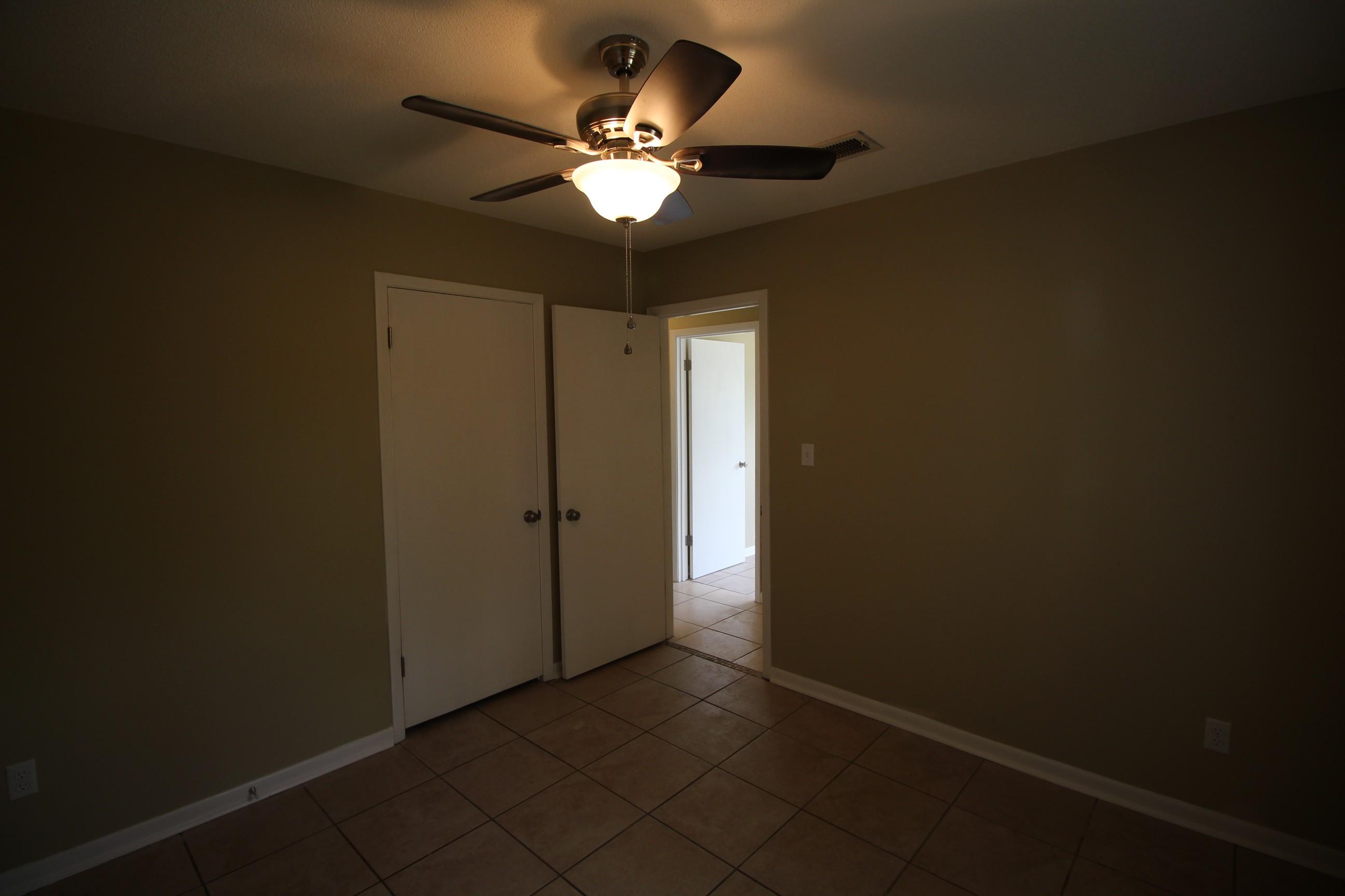 OAK TREE PARK - Residential