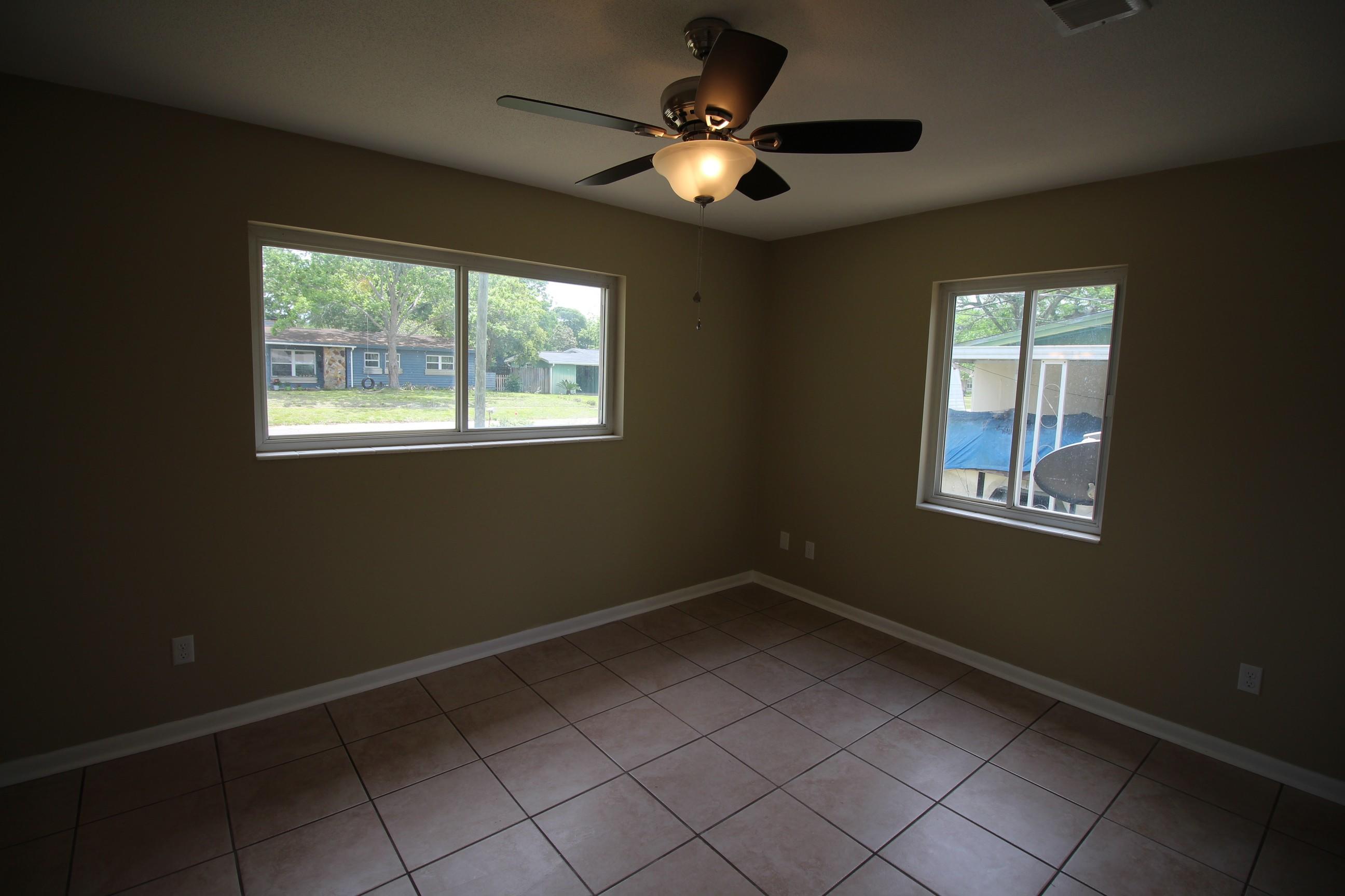 OAK TREE PARK - Residential