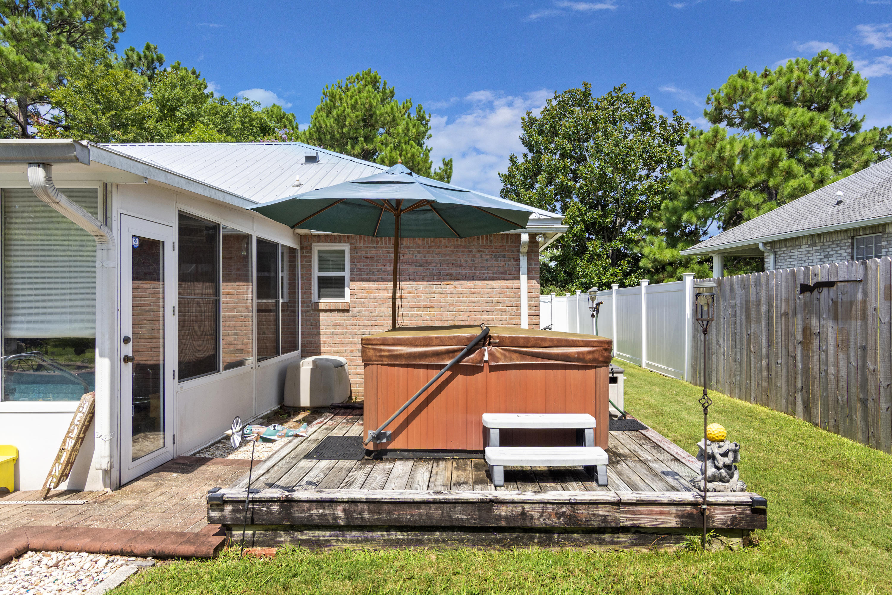 NORWICH VILLAGE - Residential