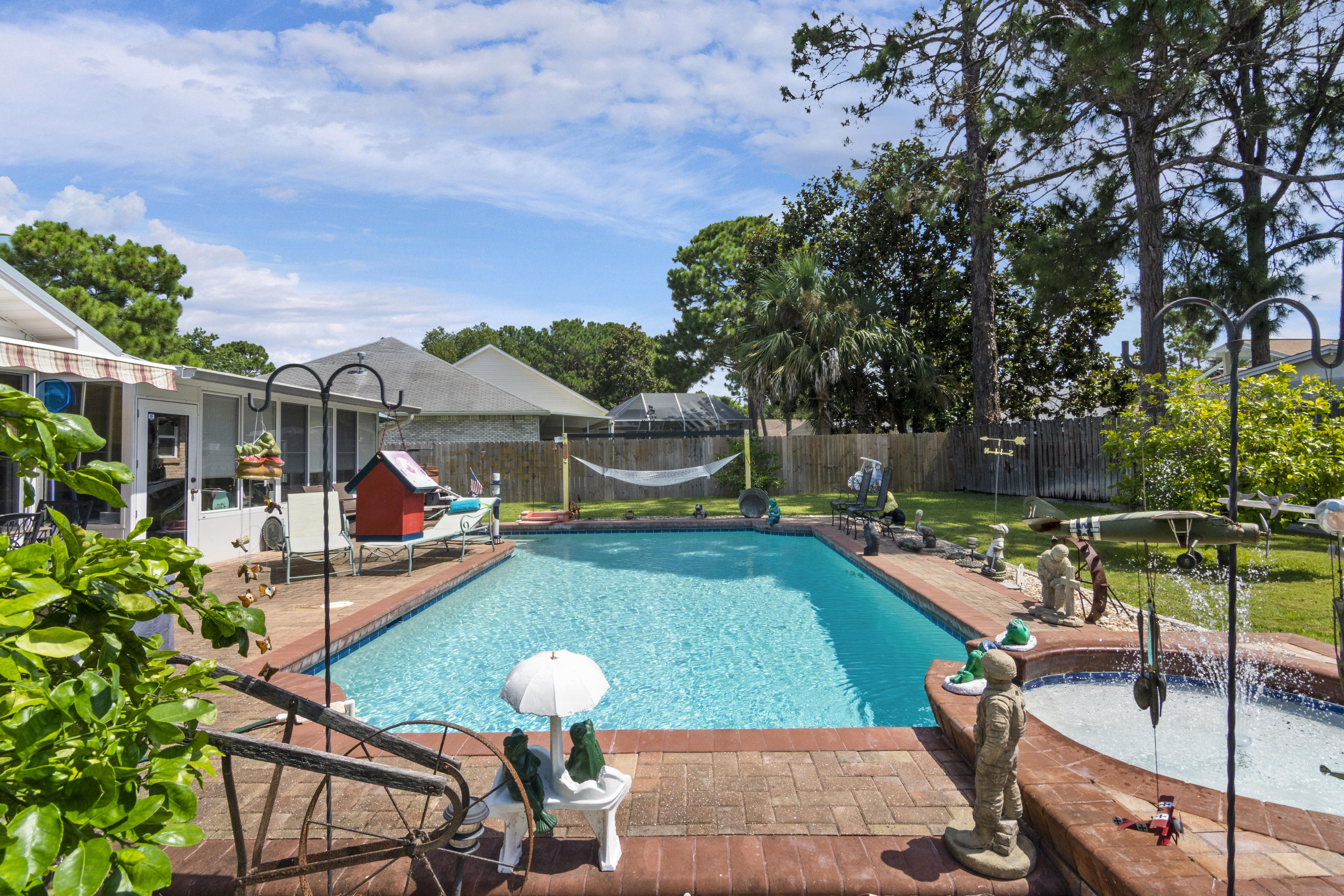 NORWICH VILLAGE - Residential