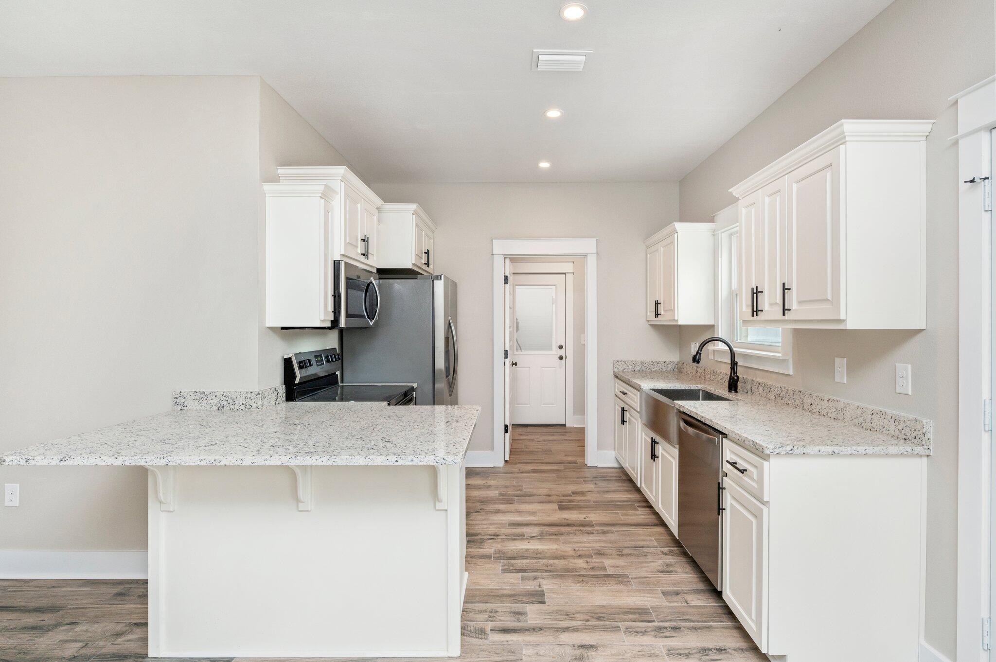 HUNTERS CREEK - Residential