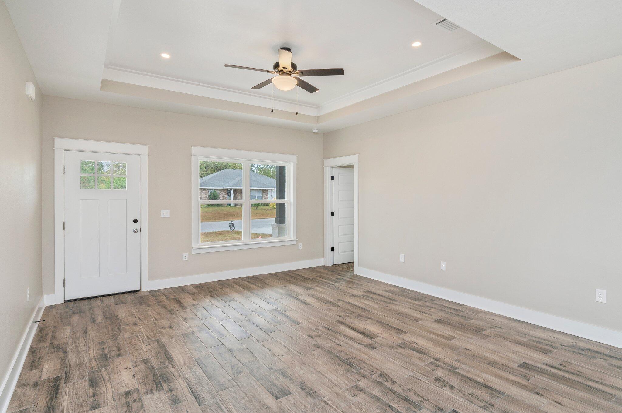 HUNTERS CREEK - Residential