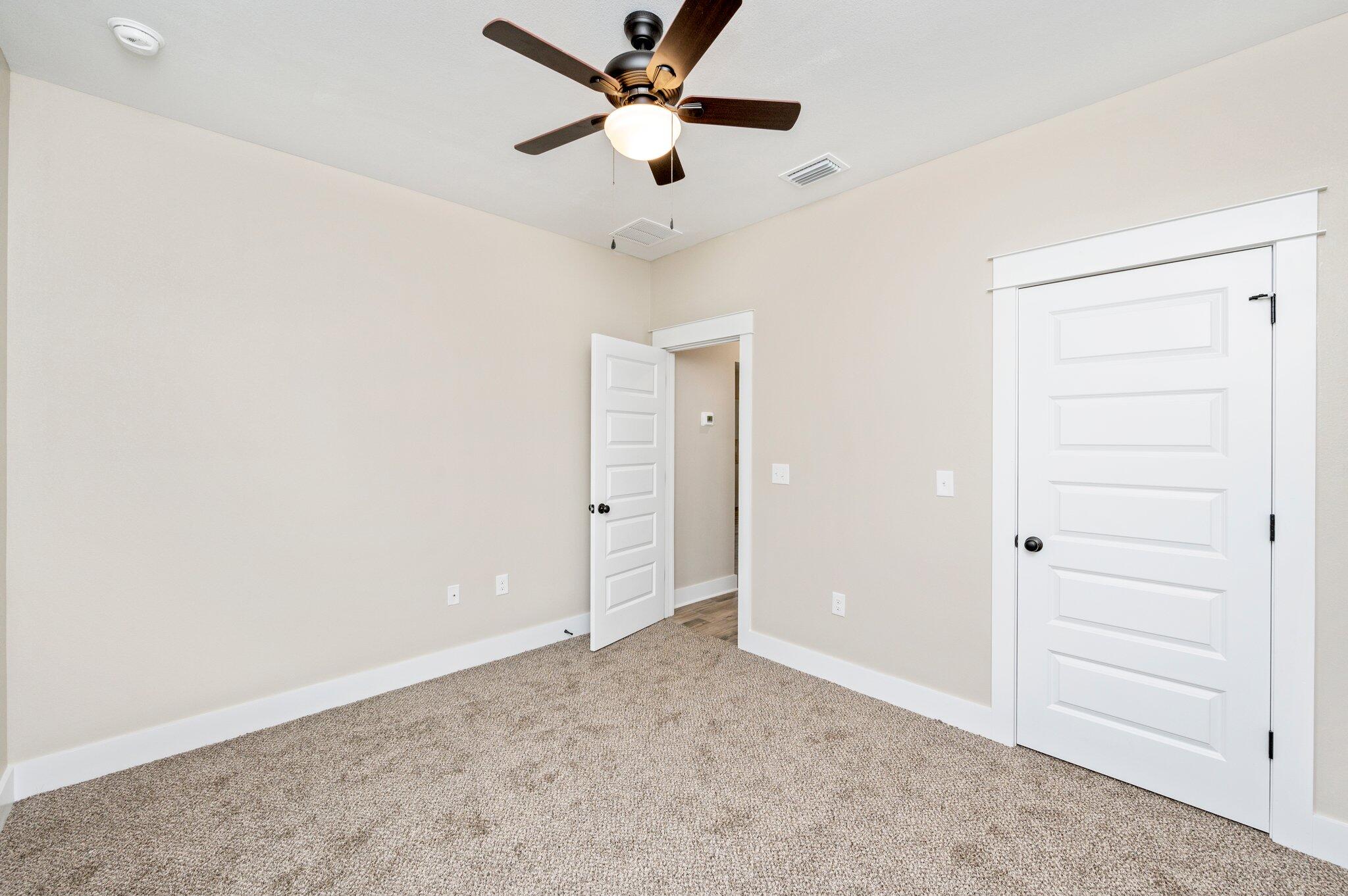 HUNTERS CREEK - Residential