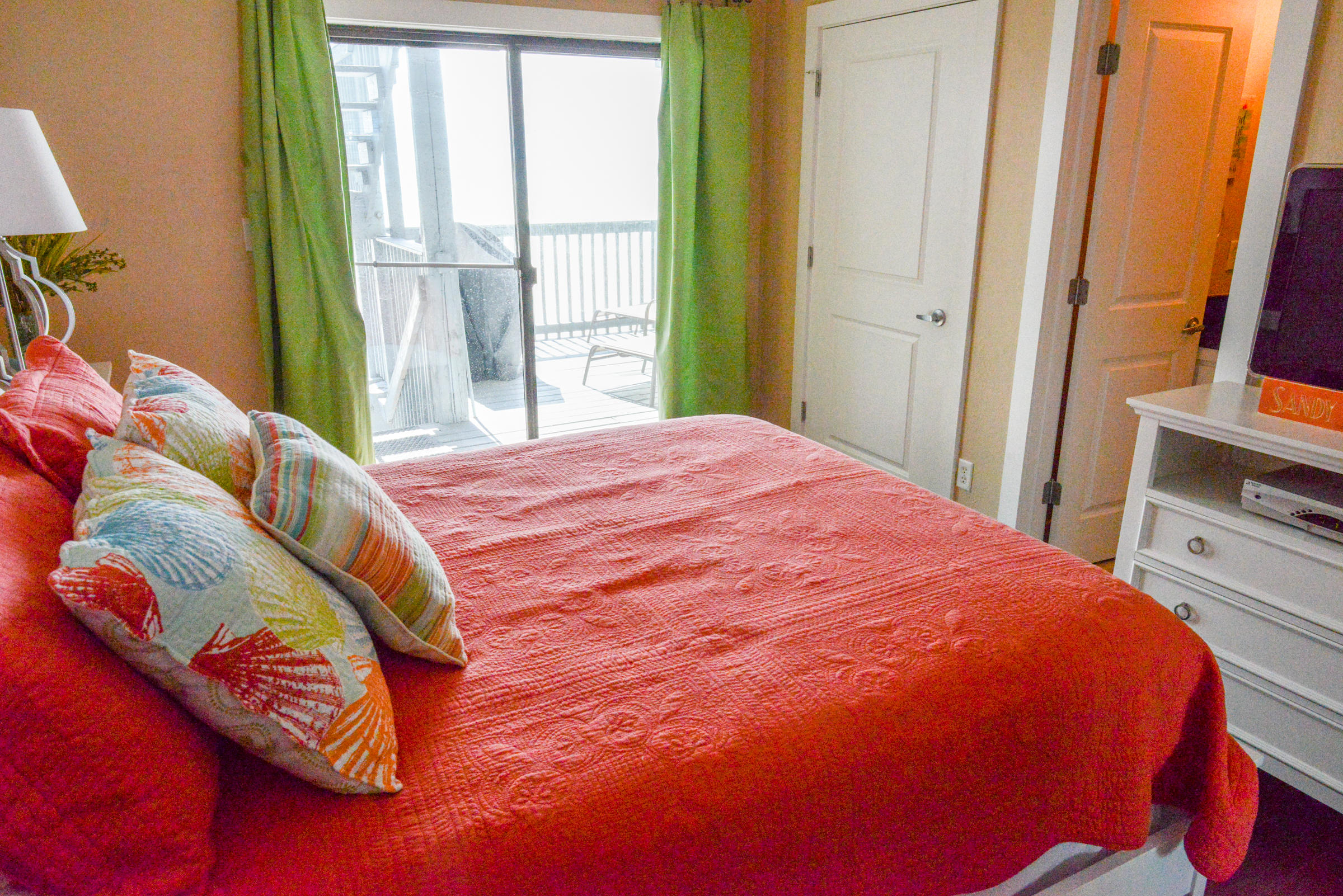 SUMMER HAVEN SOUTH T/H - Residential