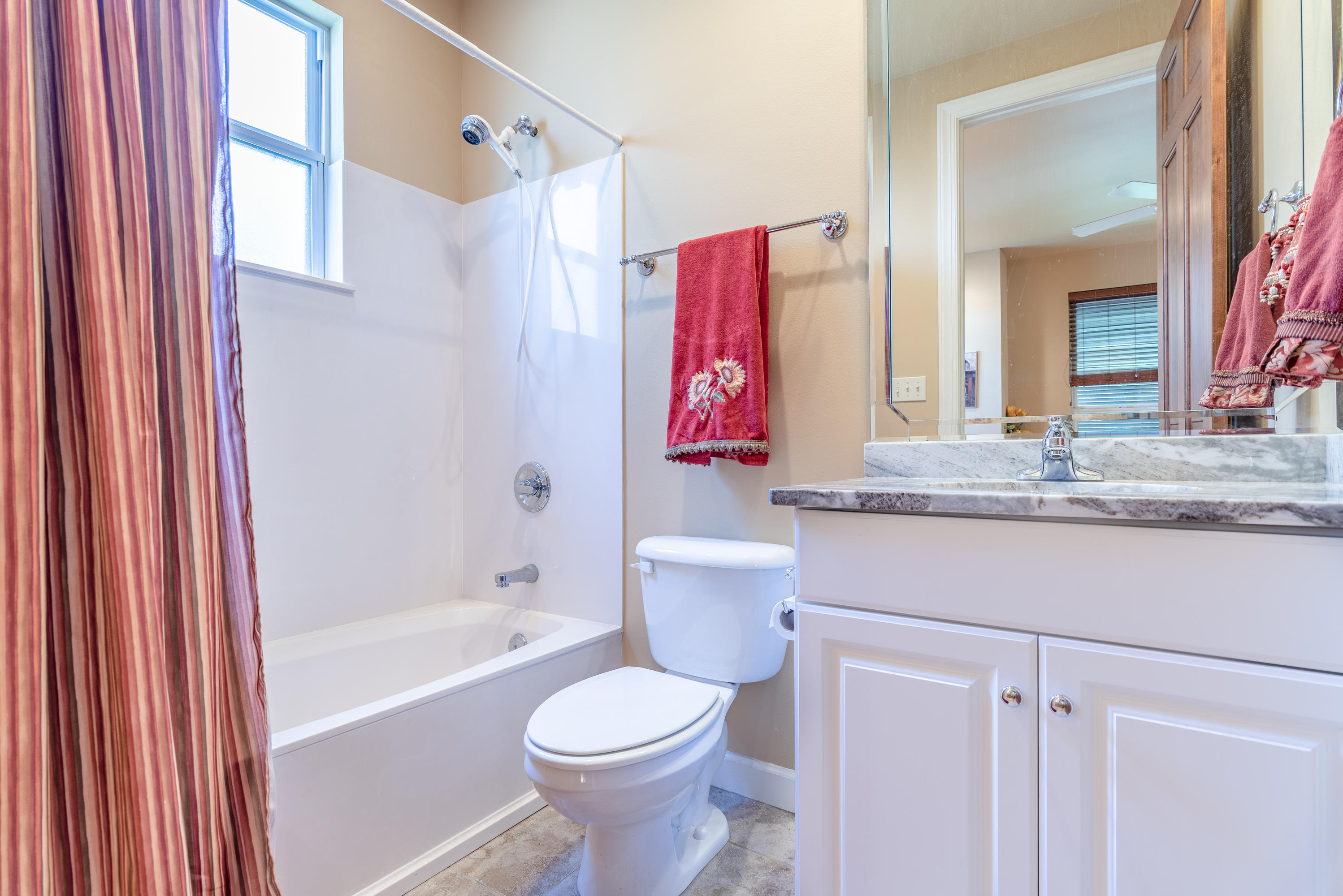 CRYSTAL LAKE - Residential