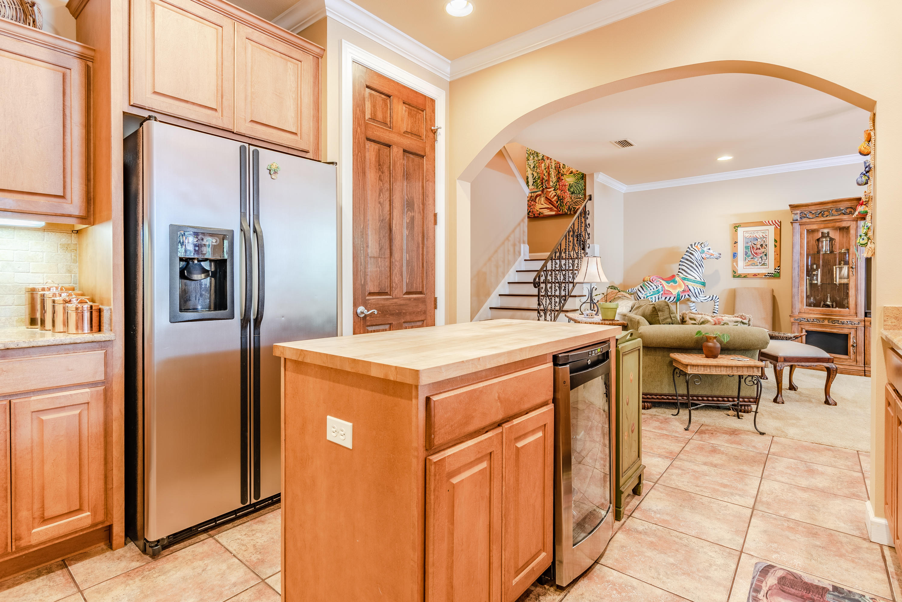 CRYSTAL LAKE - Residential