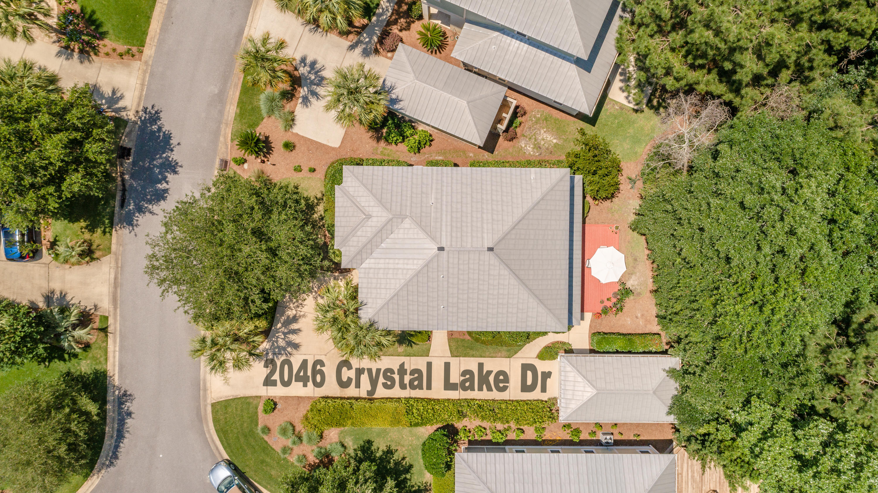 CRYSTAL LAKE - Residential