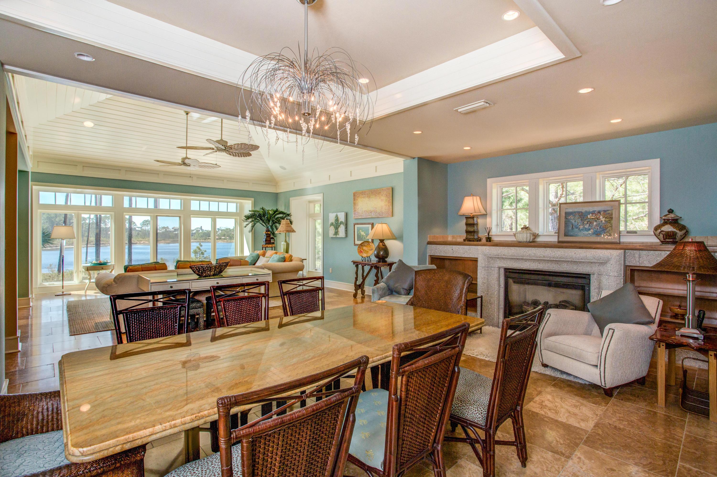 CRESCENT CAYE - Residential