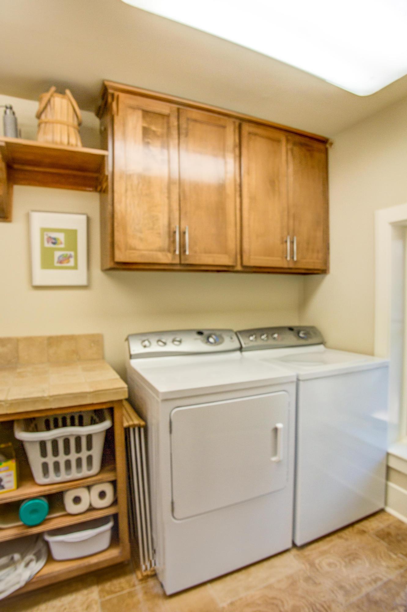 CRESCENT CAYE - Residential
