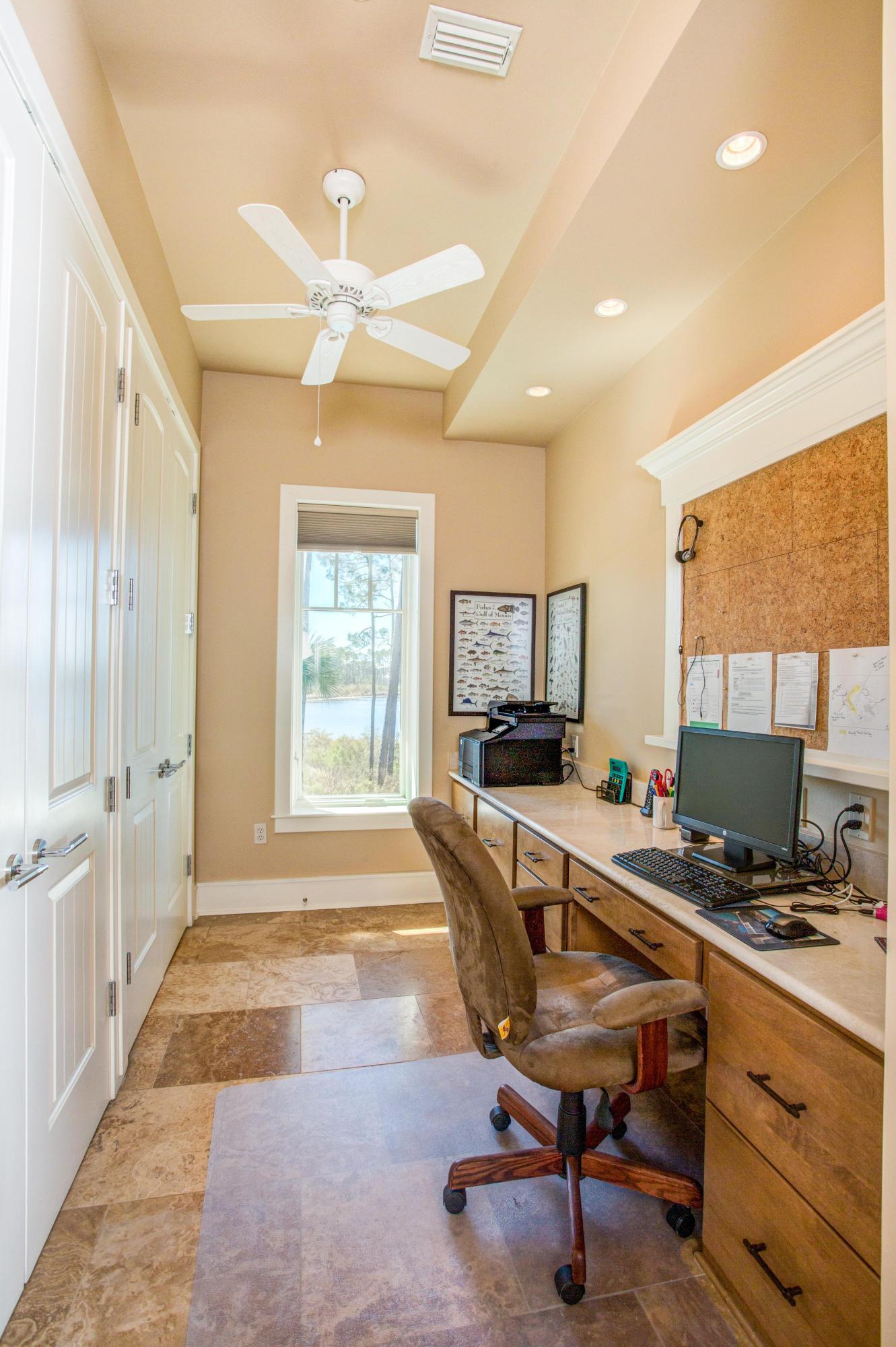 CRESCENT CAYE - Residential