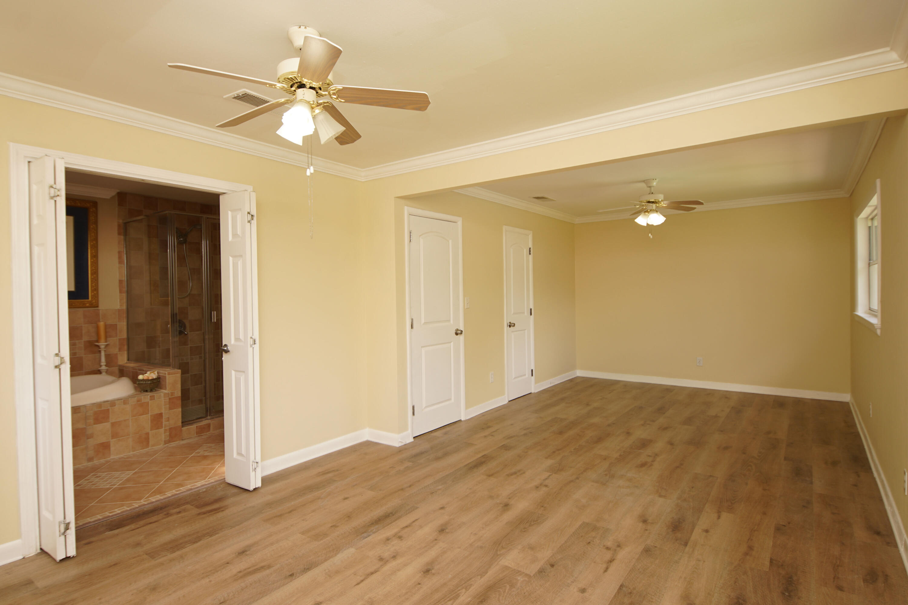 VILLA RUSS PARK - Residential