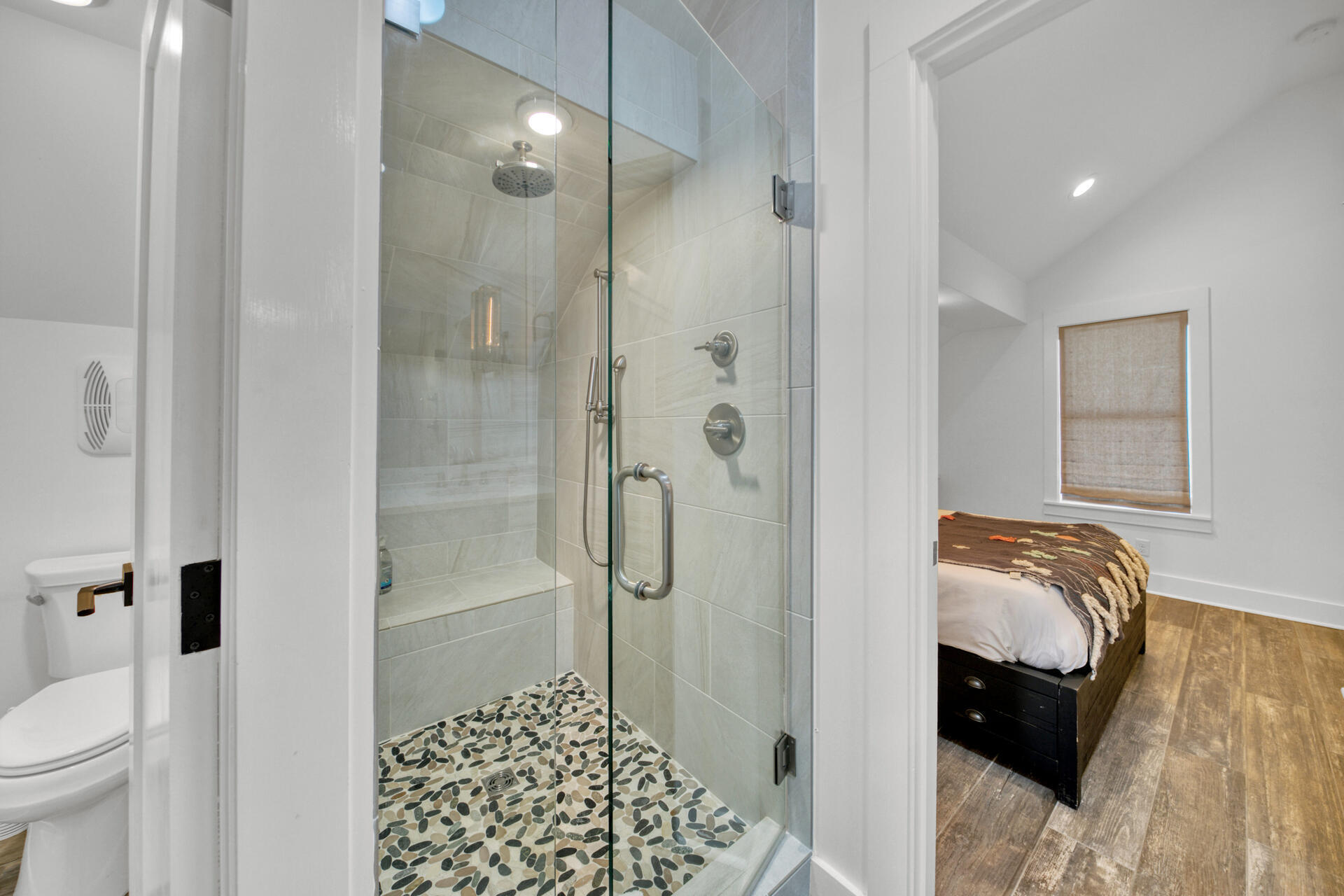 SUNRISE BEACH - Residential