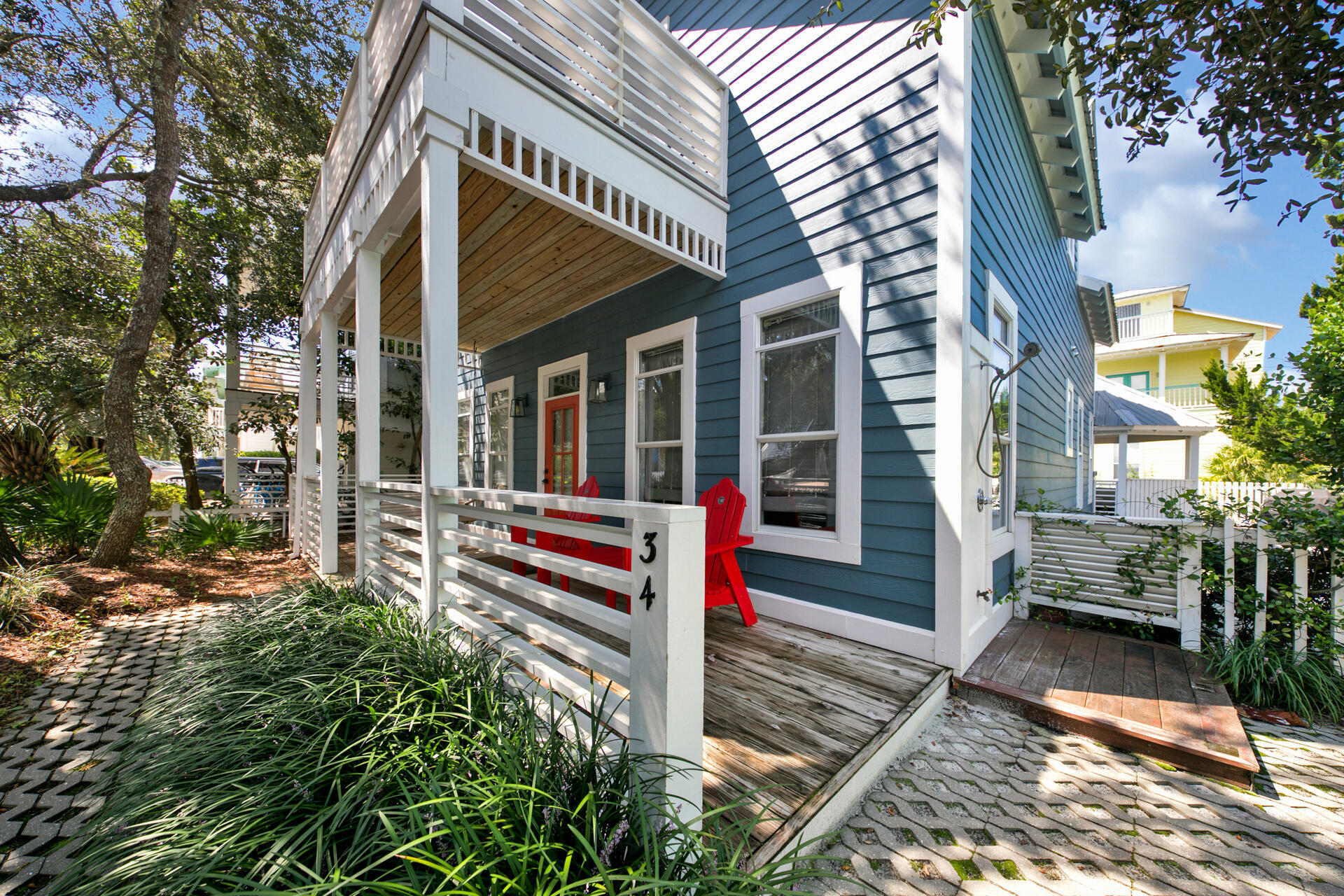 SUNRISE BEACH - Residential