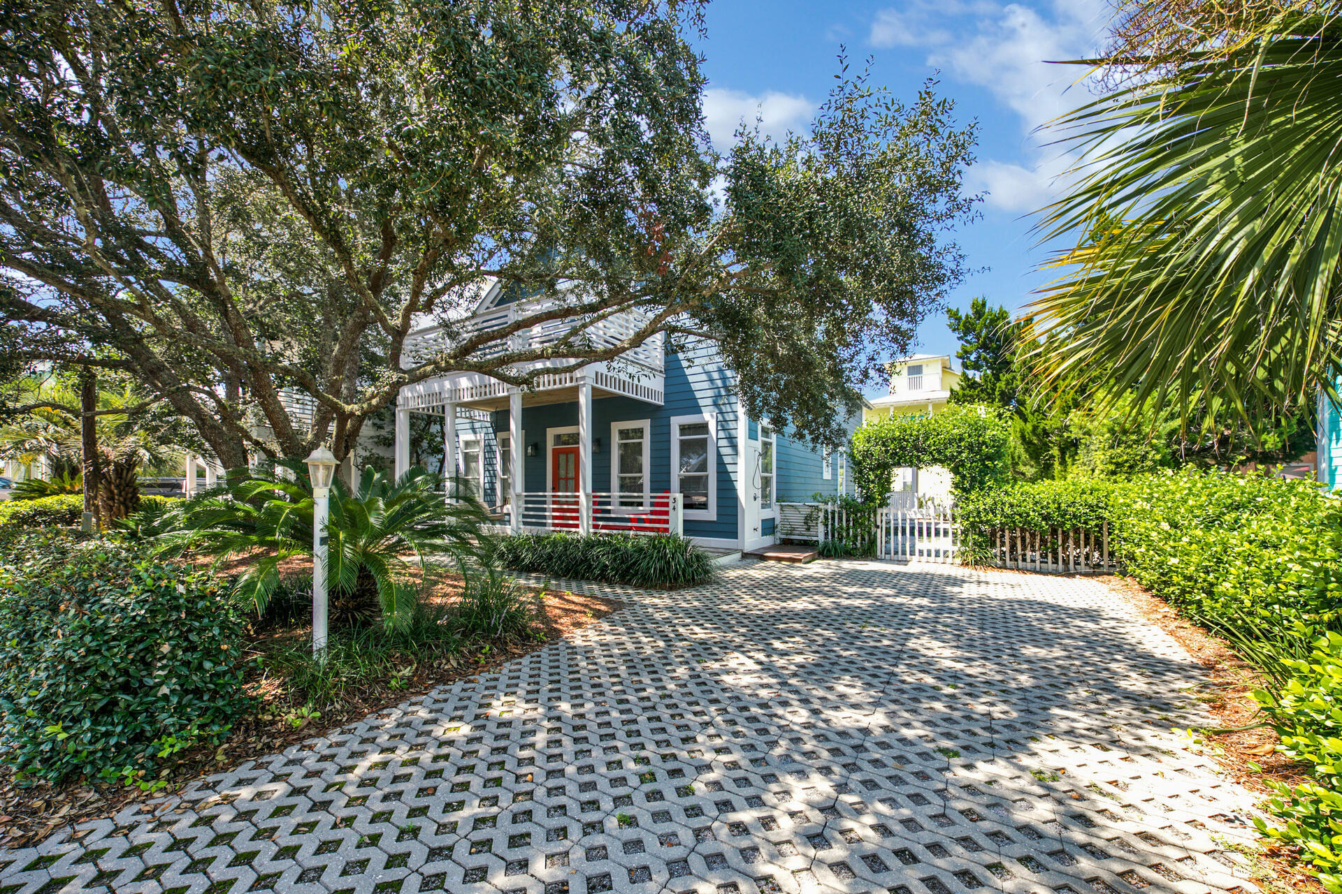 SUNRISE BEACH - Residential