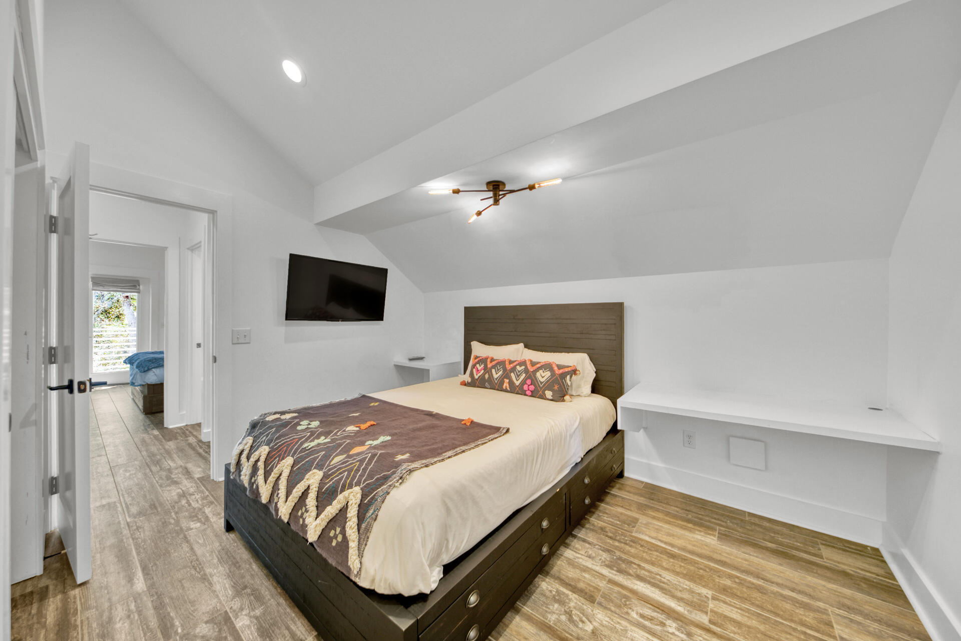 SUNRISE BEACH - Residential