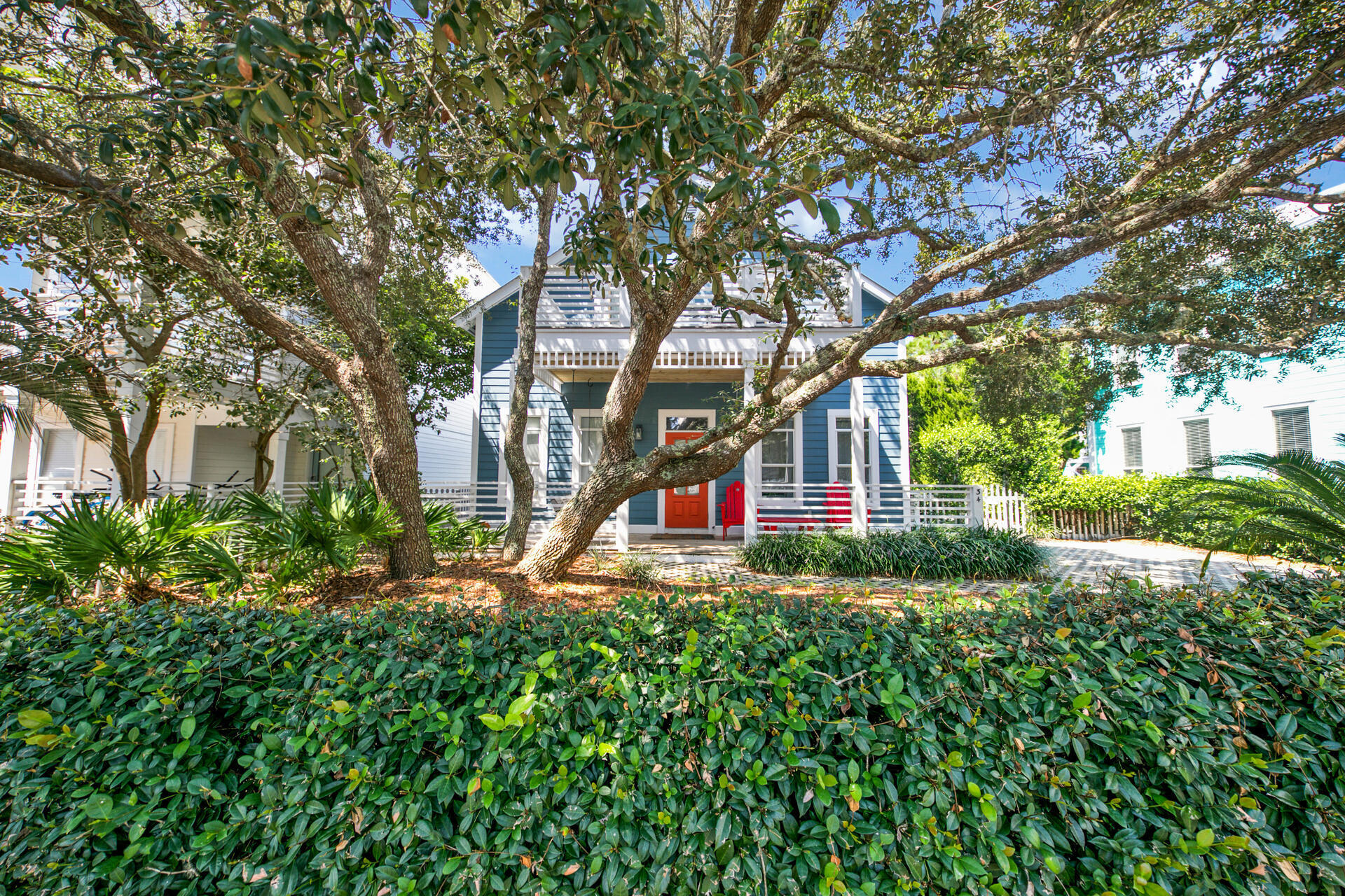 SUNRISE BEACH - Residential