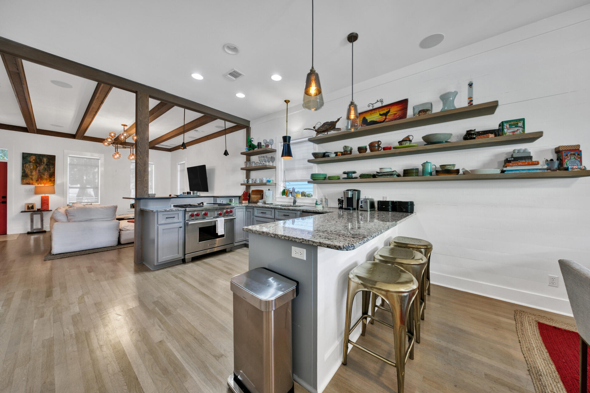 SUNRISE BEACH - Residential