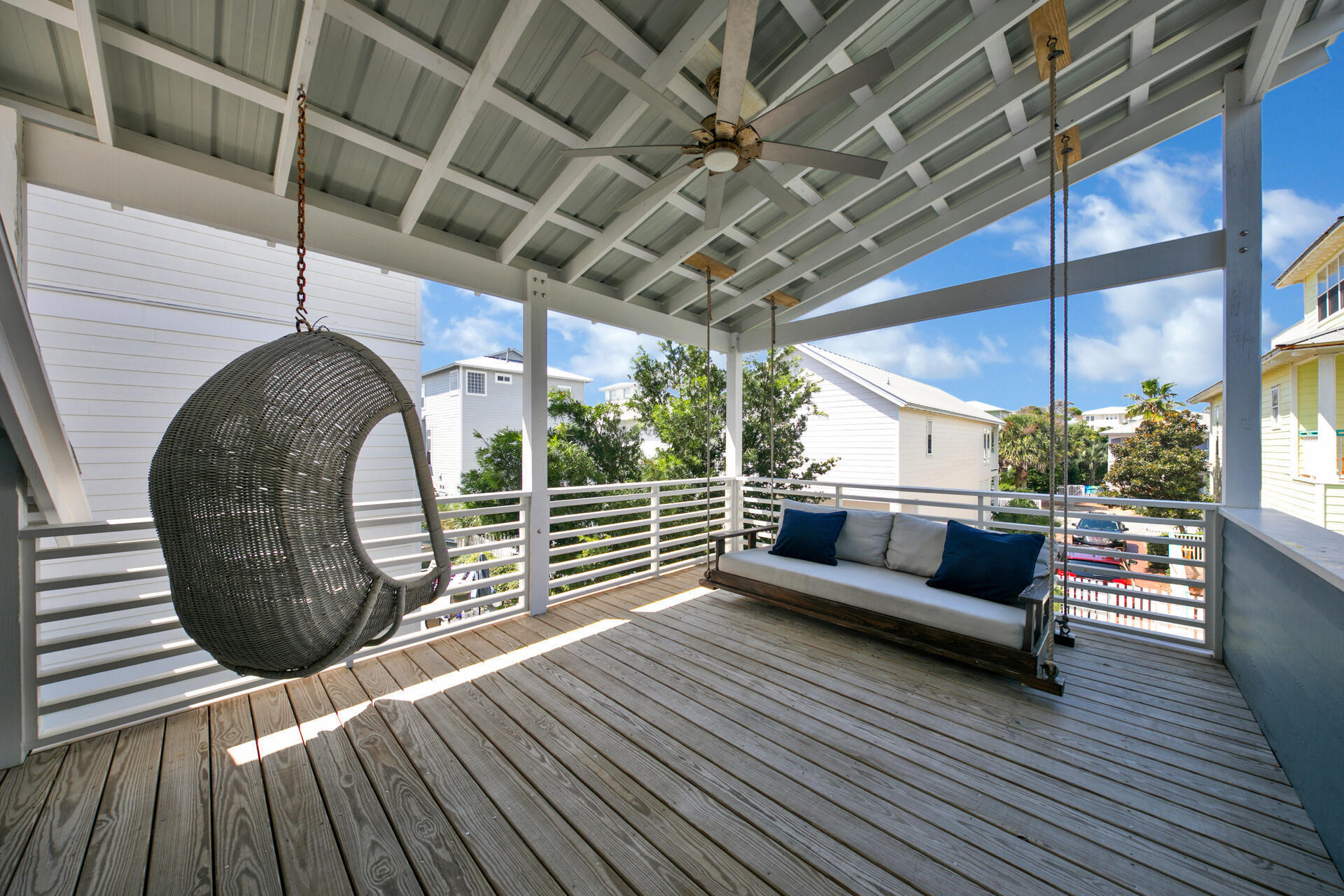 SUNRISE BEACH - Residential