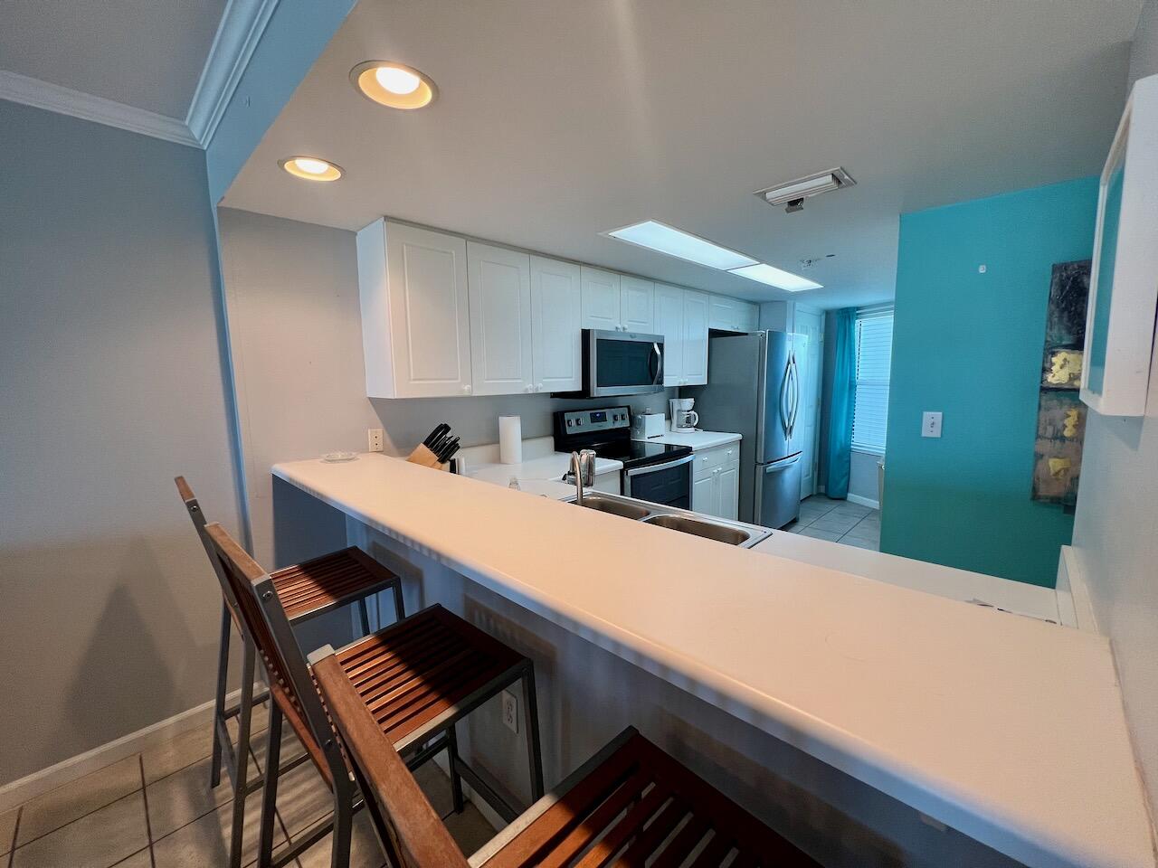SEACREST CONDOMINIUMS - Residential Lease