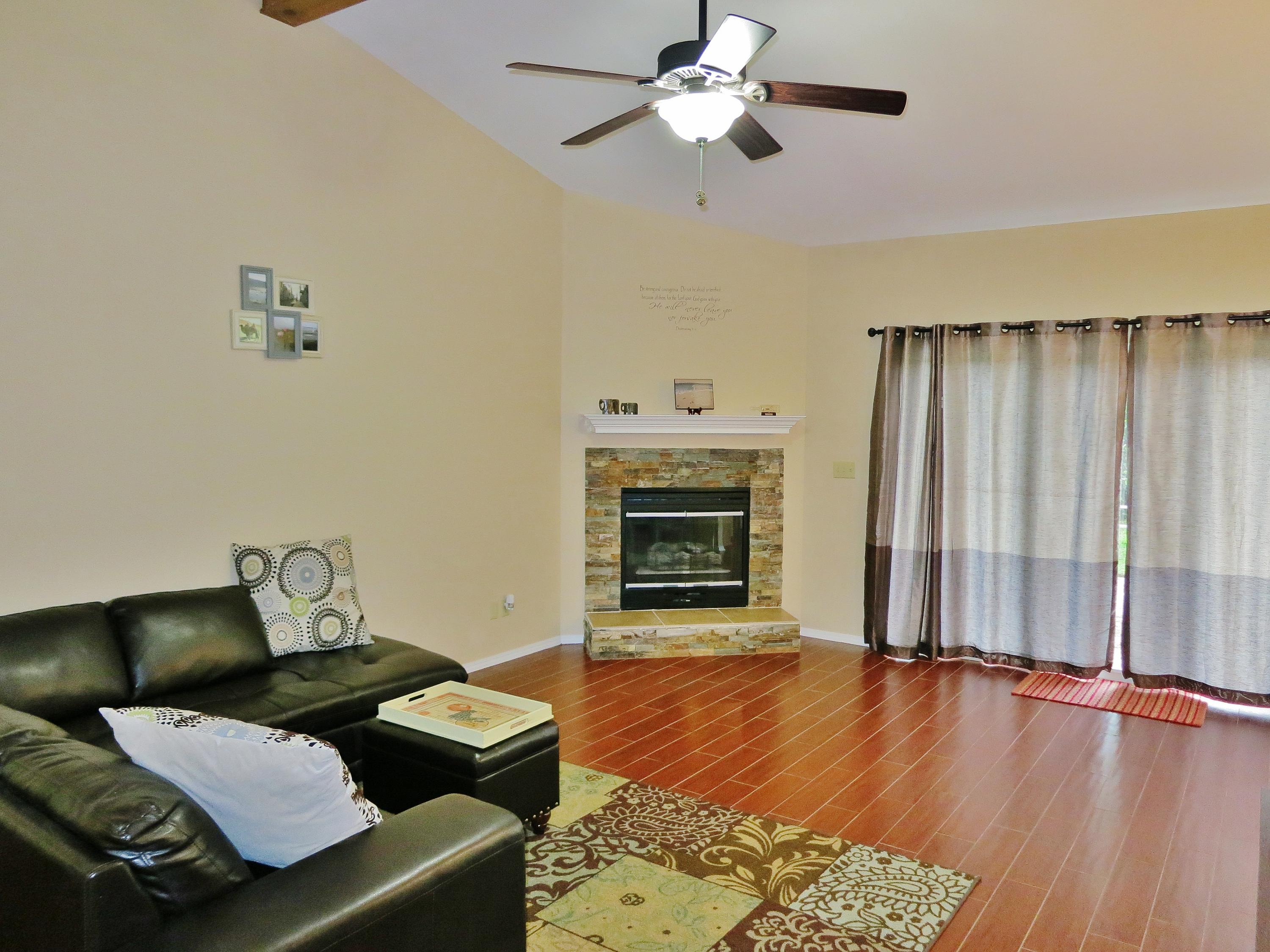 HIDDEN LAKES - Residential