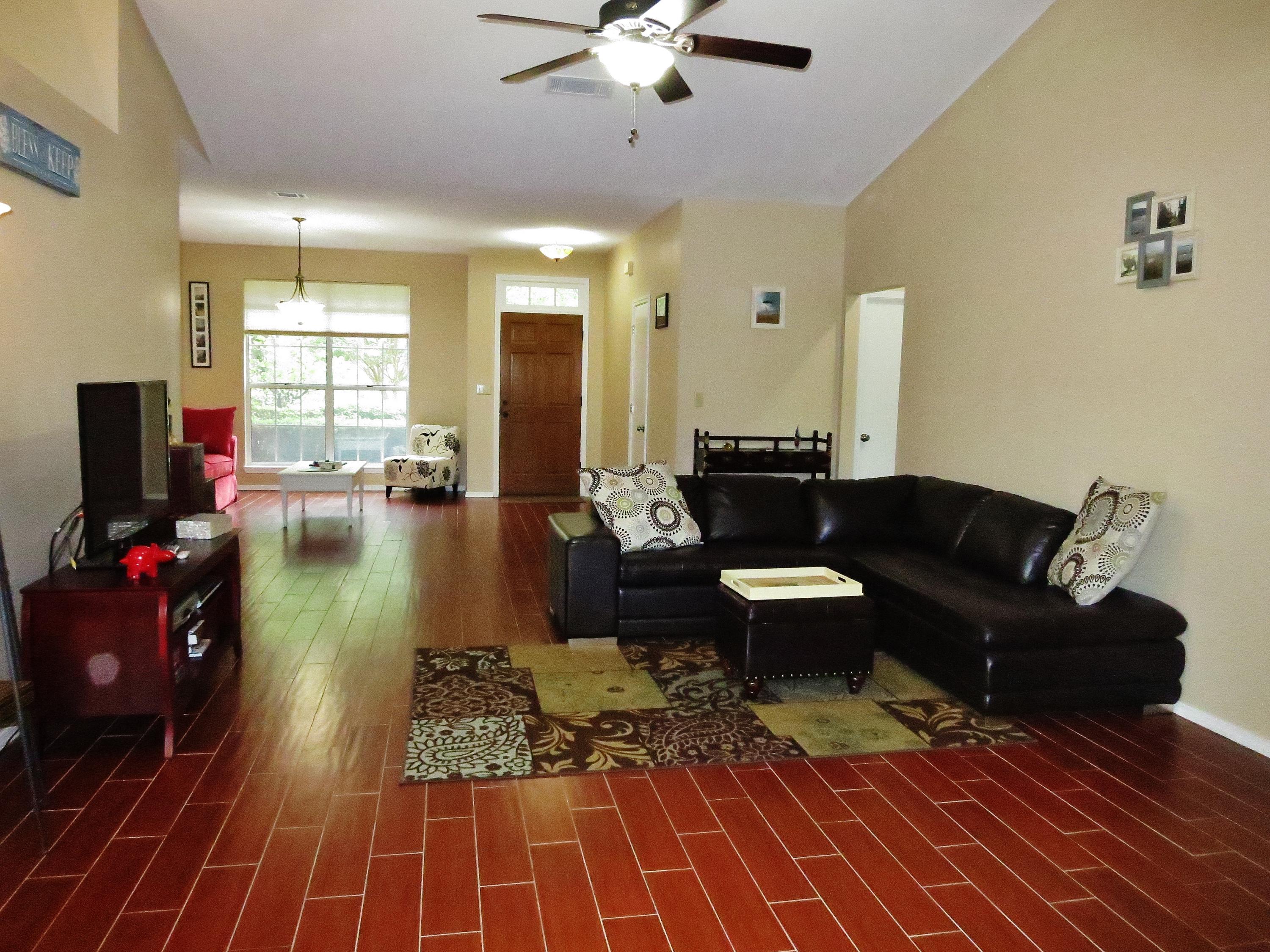 HIDDEN LAKES - Residential