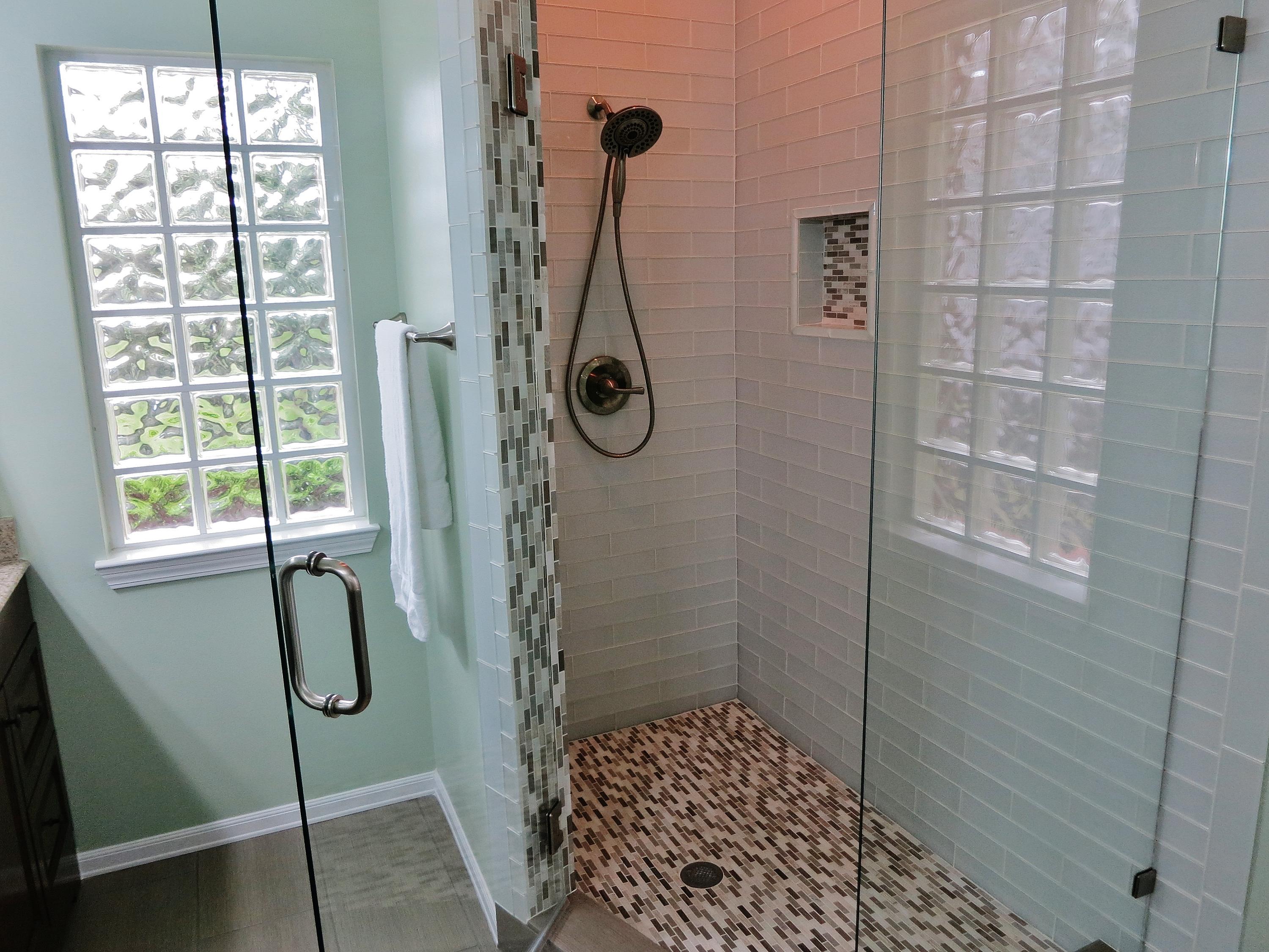 HIDDEN LAKES - Residential