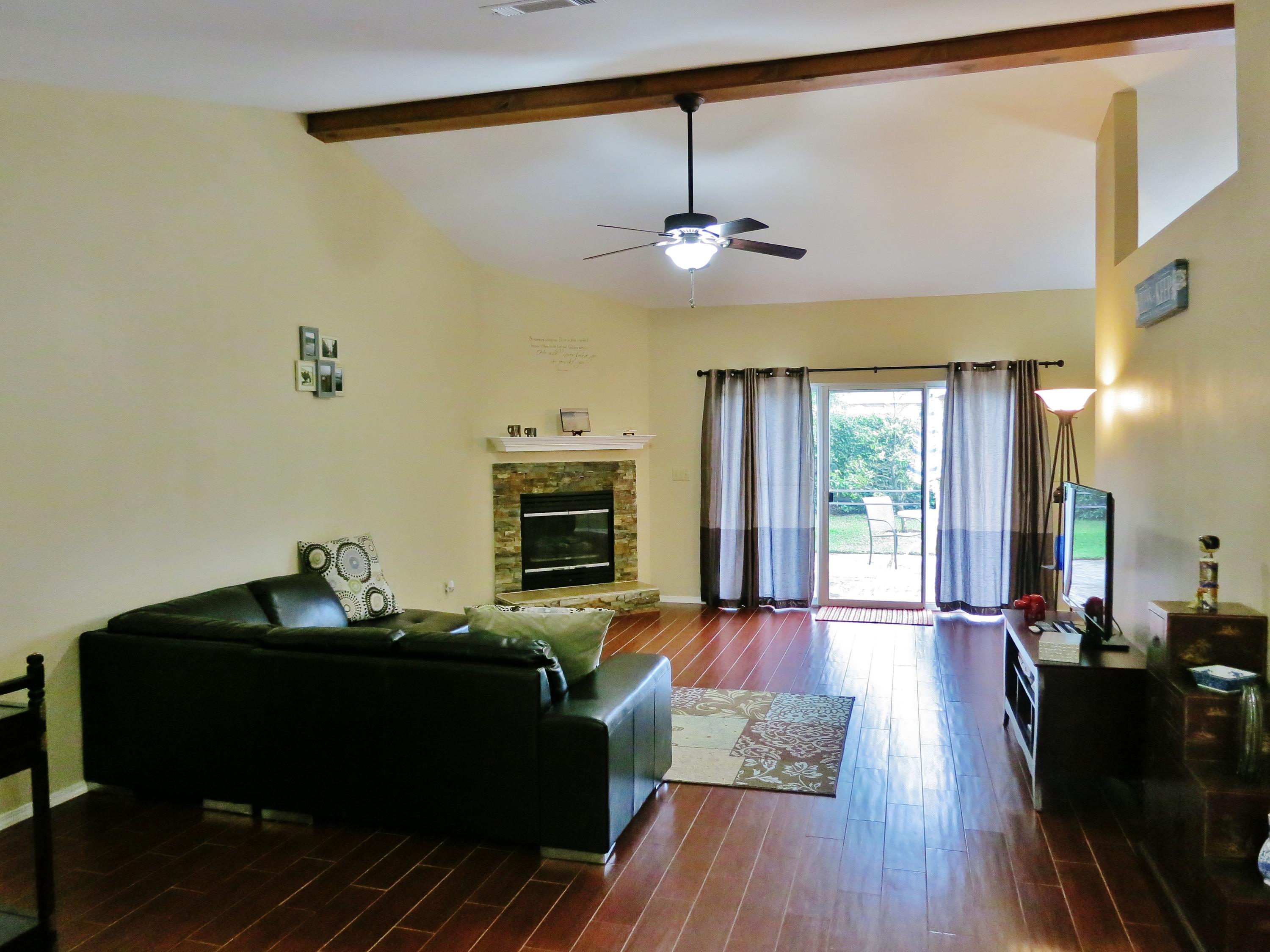 HIDDEN LAKES - Residential