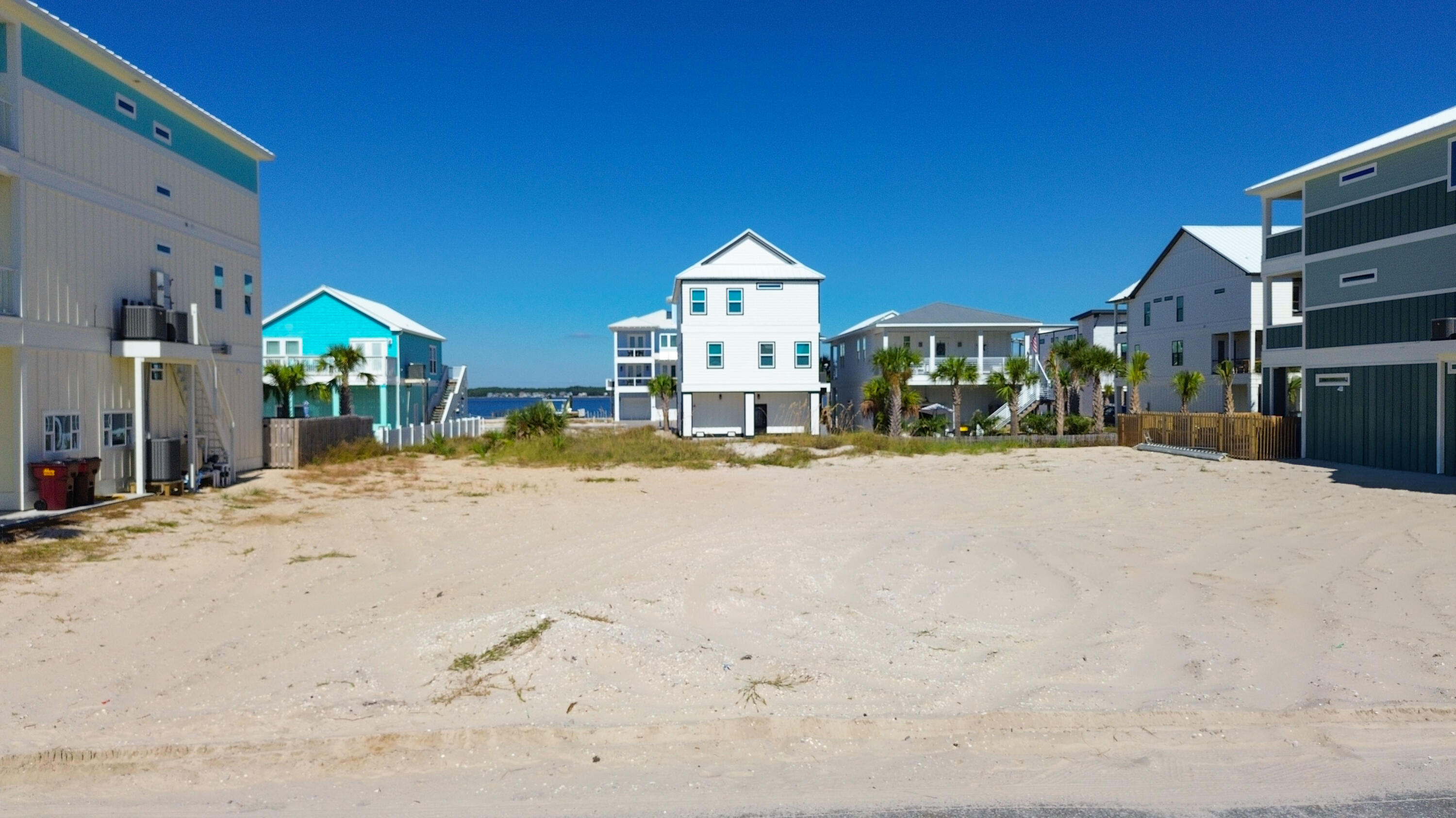 GRAND NAVARRE - Land