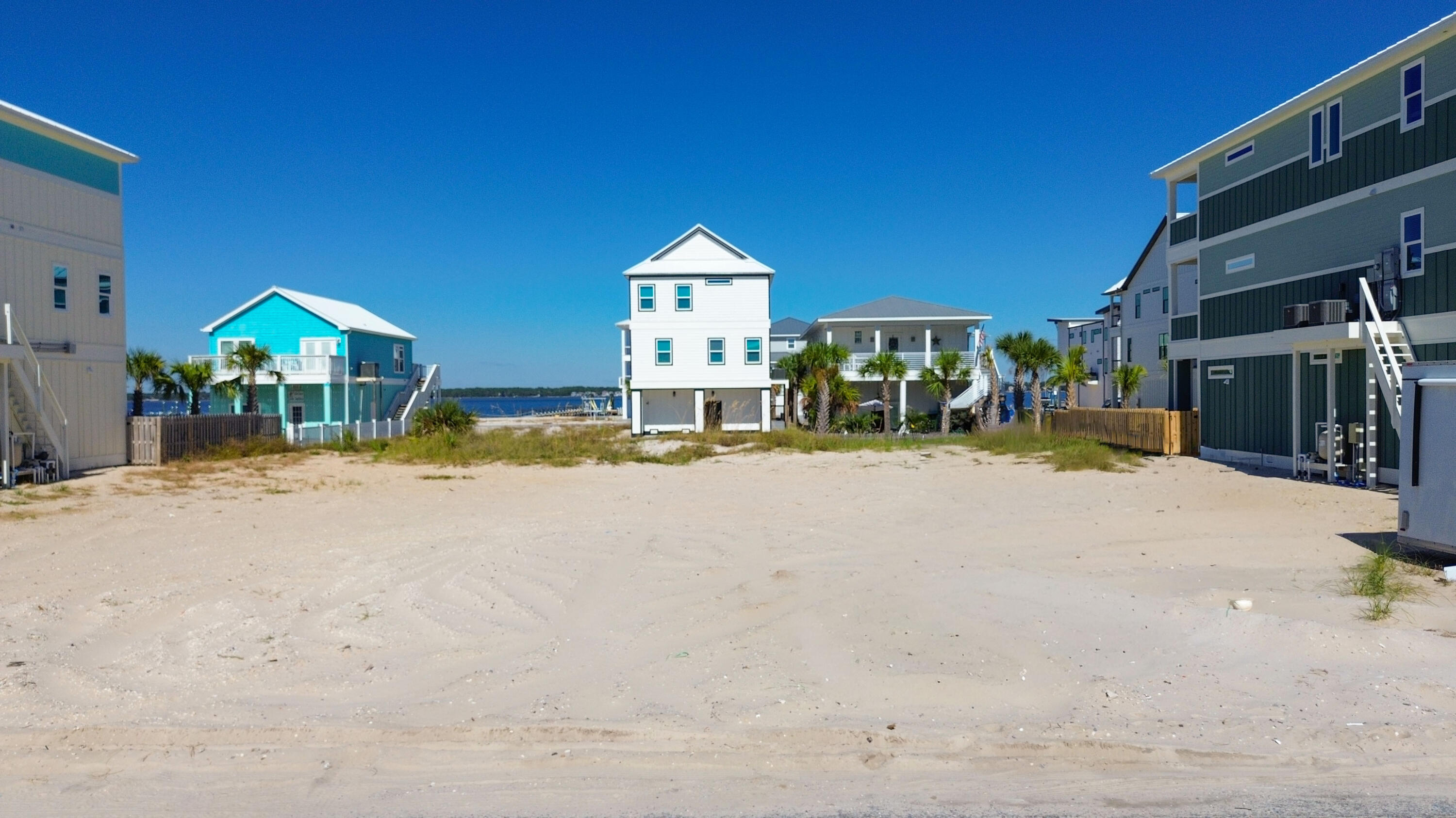 GRAND NAVARRE - Land