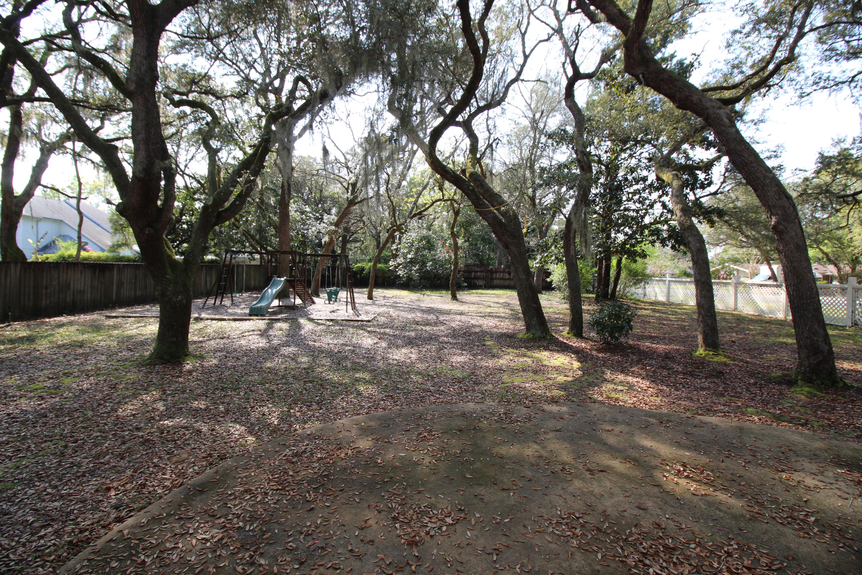 BAYOU POQUITO - Residential