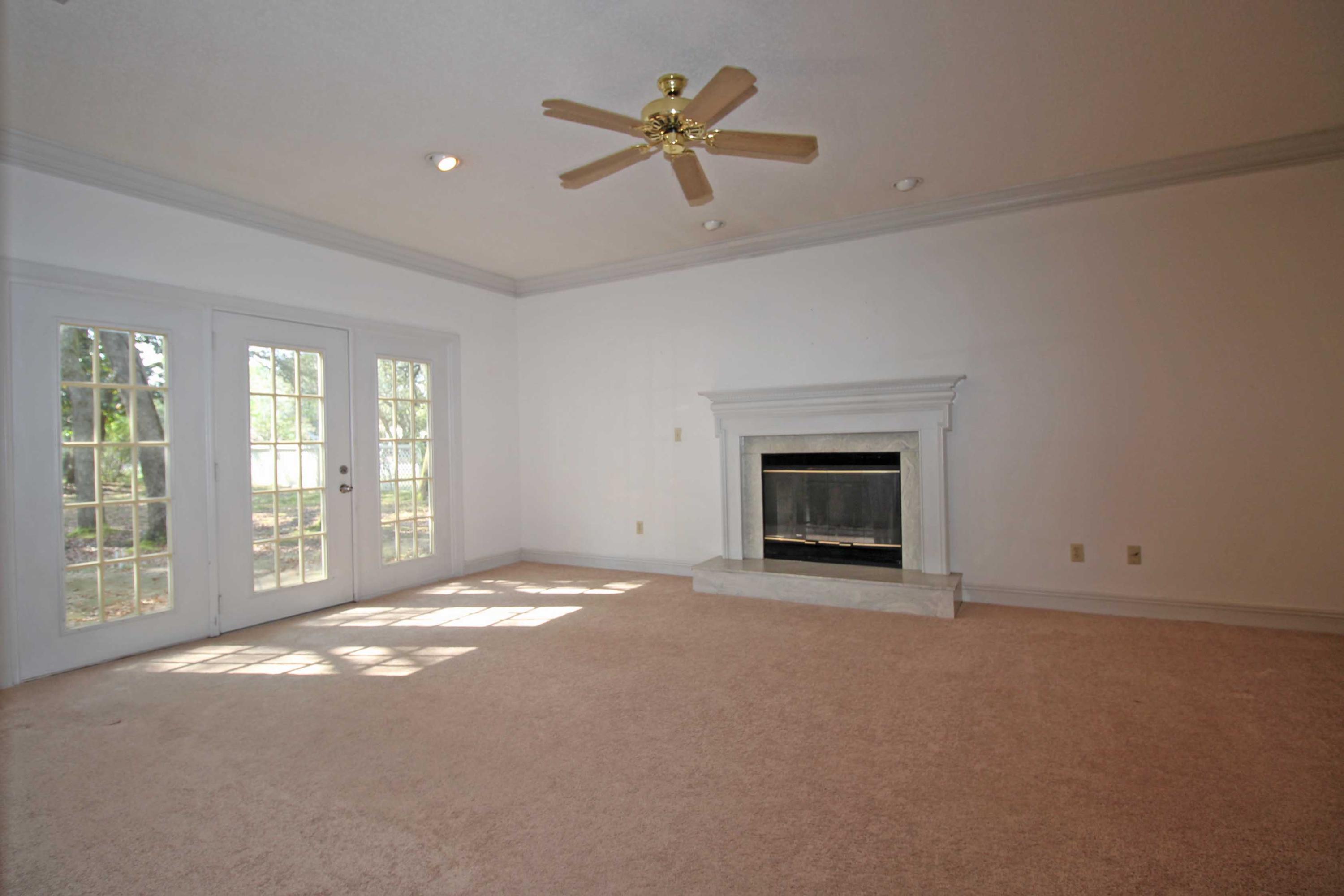 BAYOU POQUITO - Residential