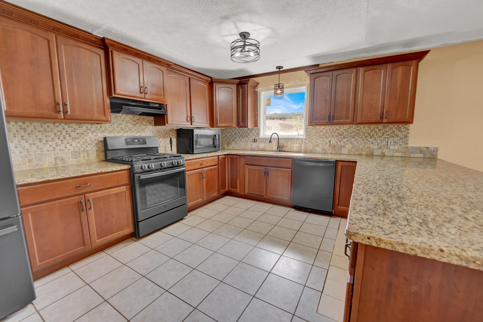 34th Place - Residential