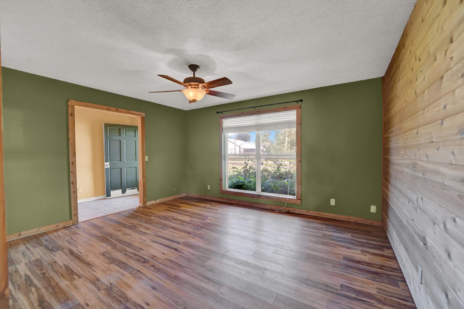 34th Place - Residential