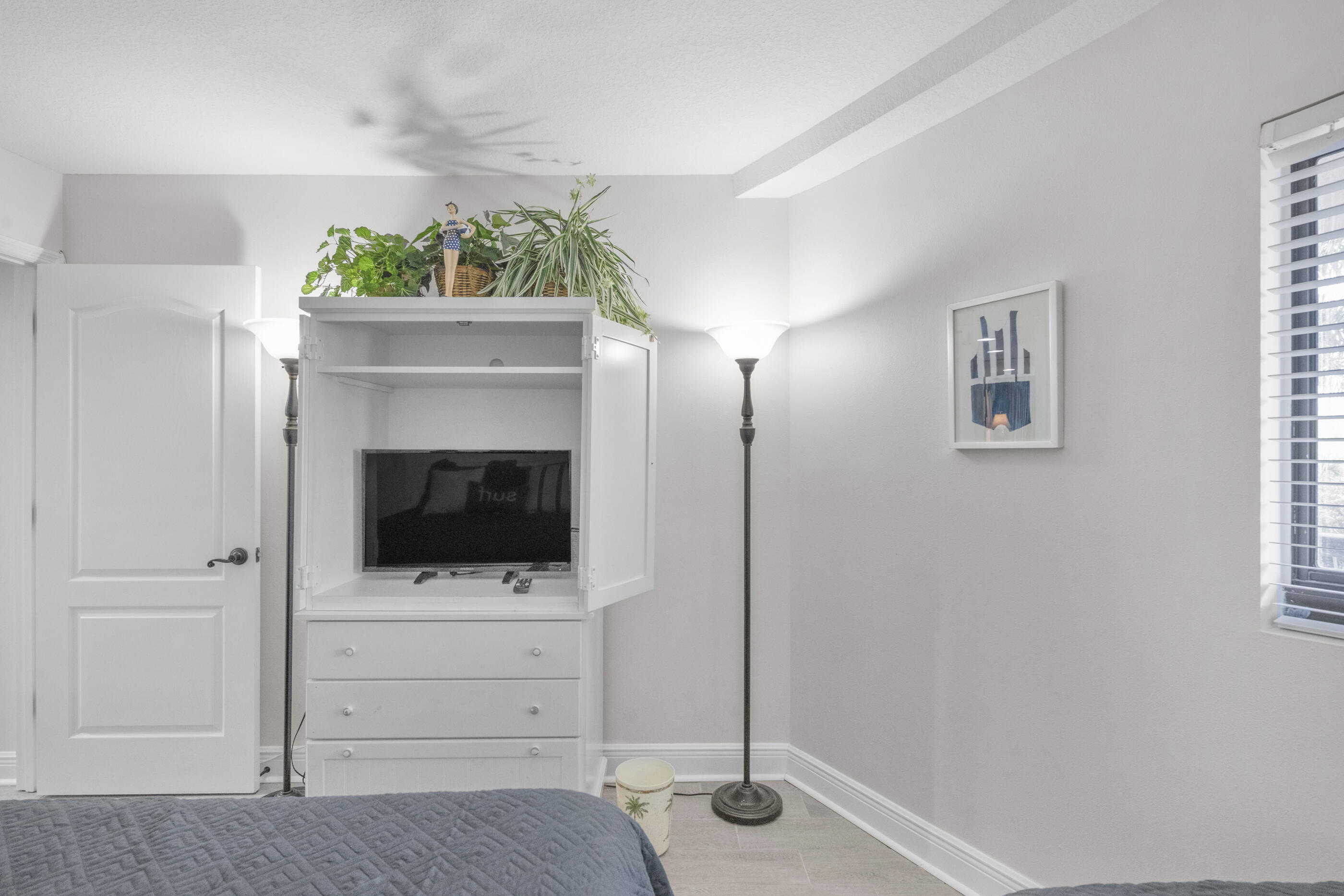 EDGEWATER BEACH CONDO PH 2 - Residential