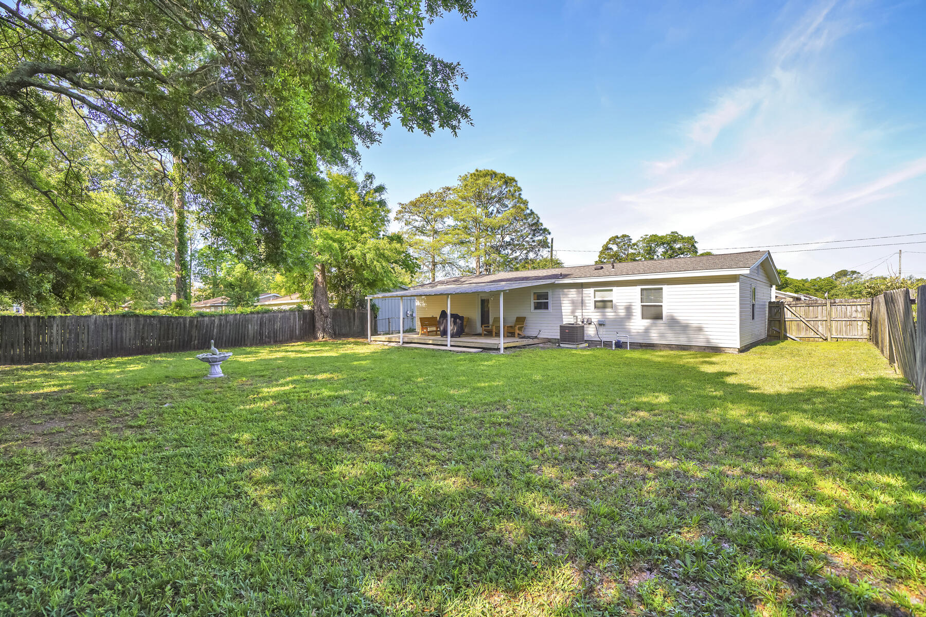 MARY ESTHER HEIGHTS - Residential