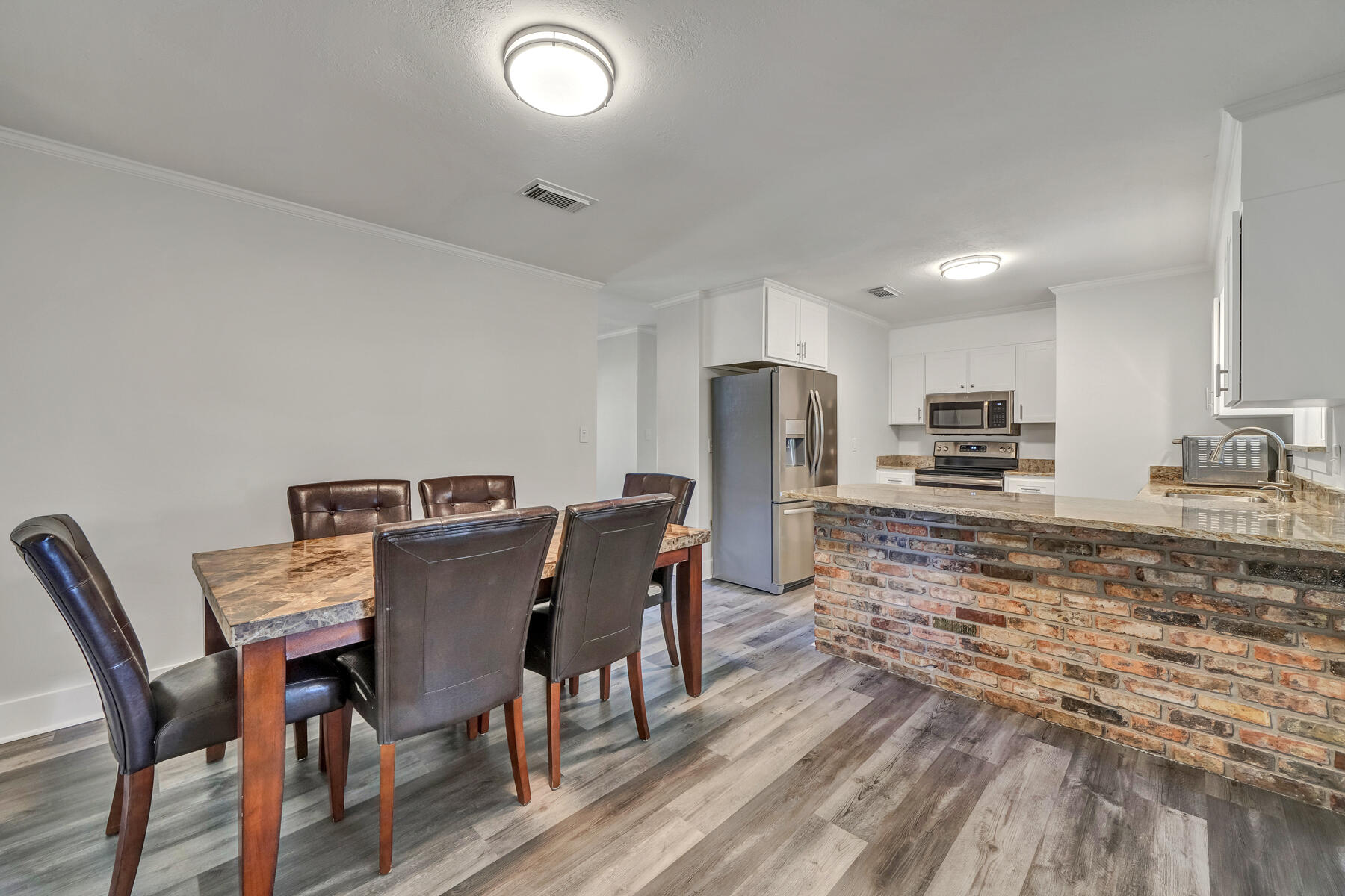 MARY ESTHER HEIGHTS - Residential