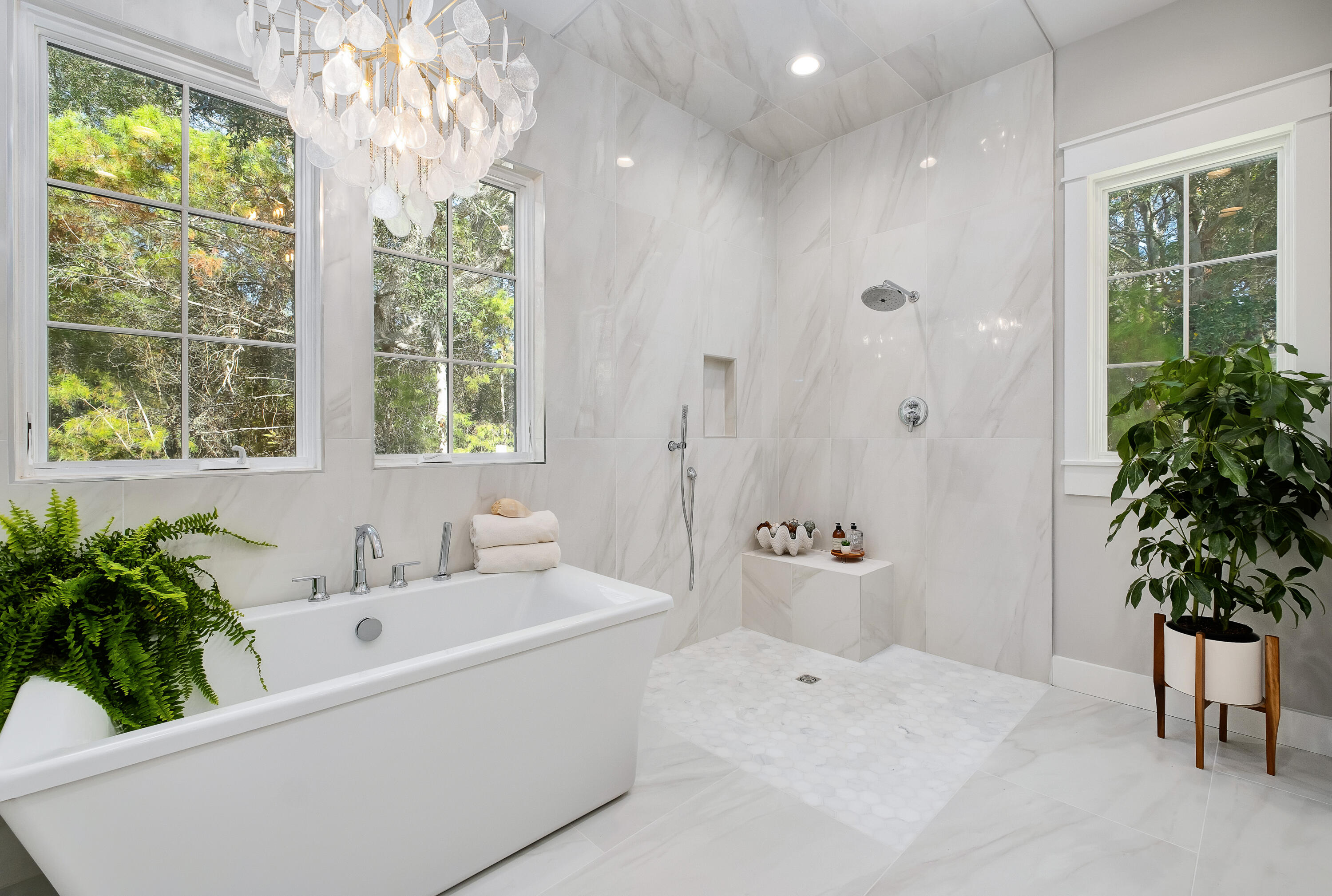 FOREST LAKES - Residential