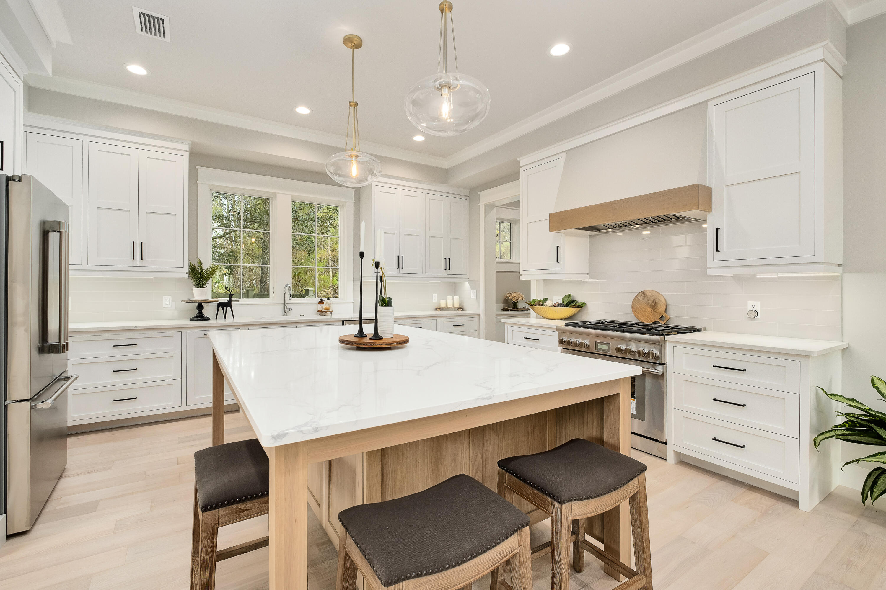 FOREST LAKES - Residential