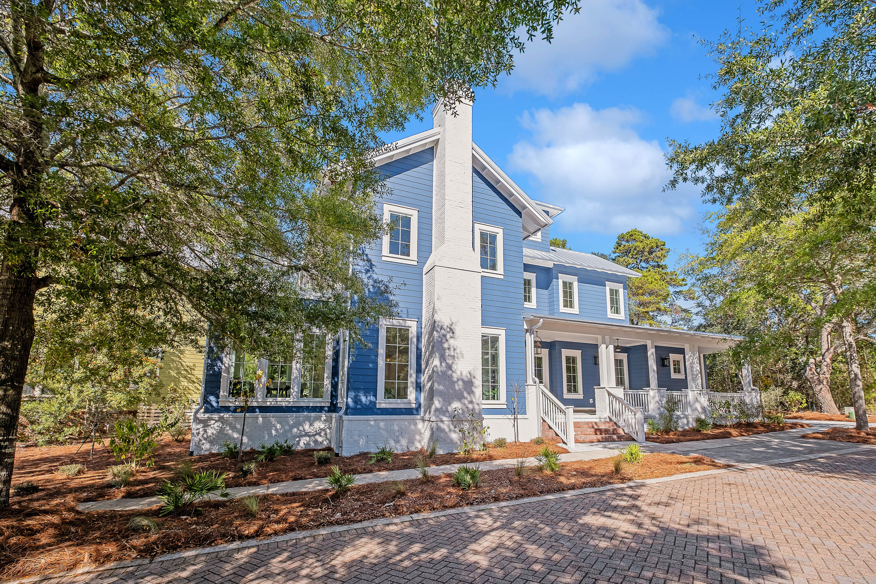 FOREST LAKES - Residential