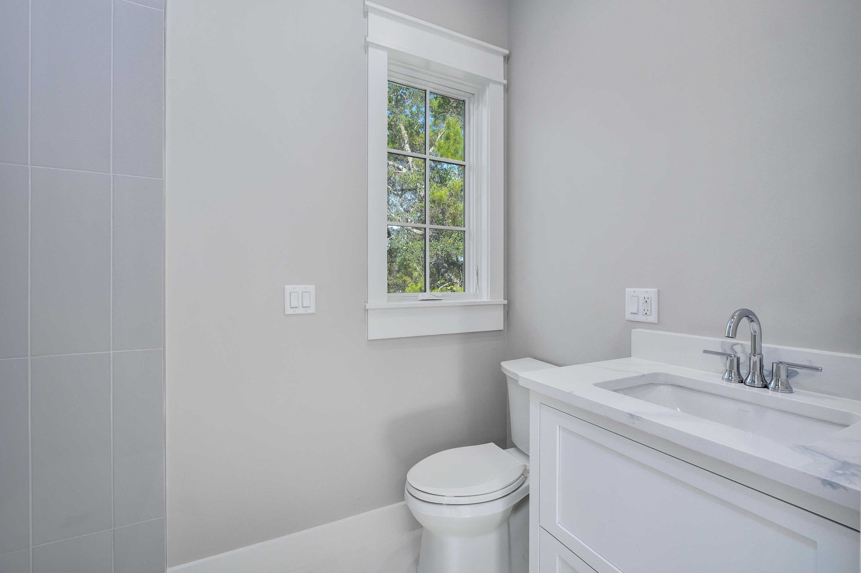 FOREST LAKES - Residential