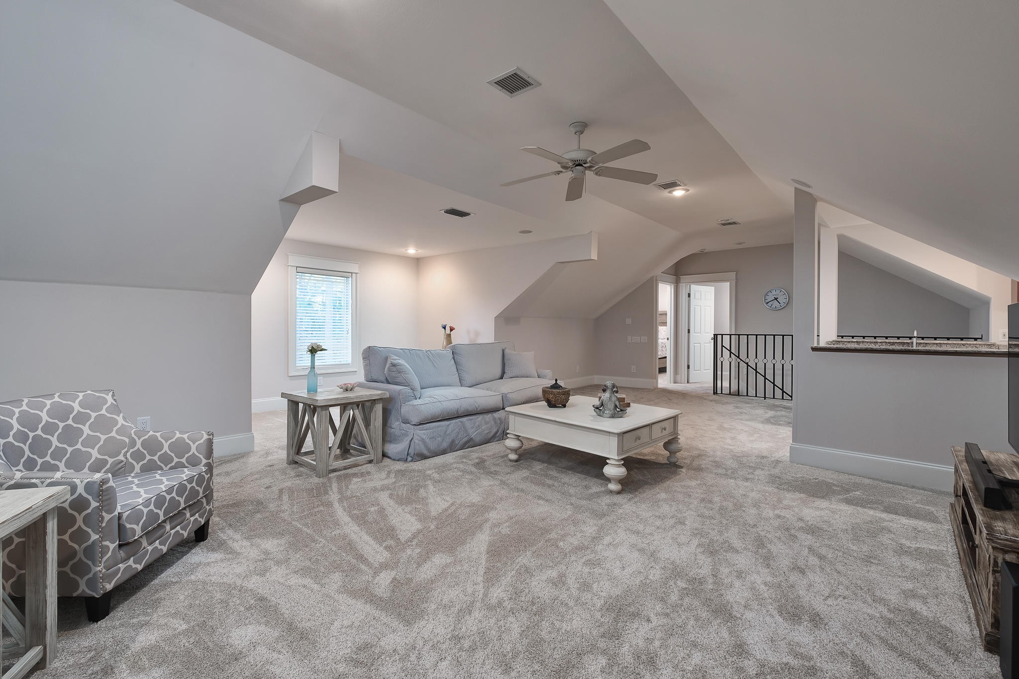 BURNT PINE - Residential