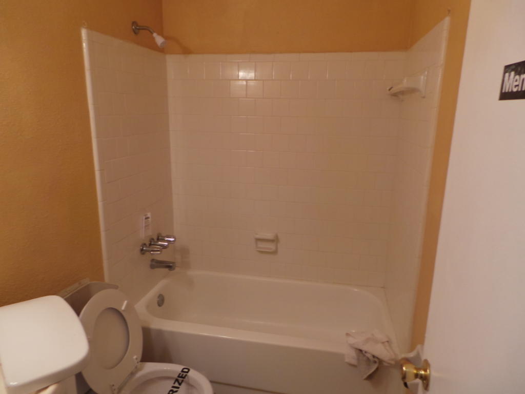 COUNTRY CLUB VILLAS - Residential