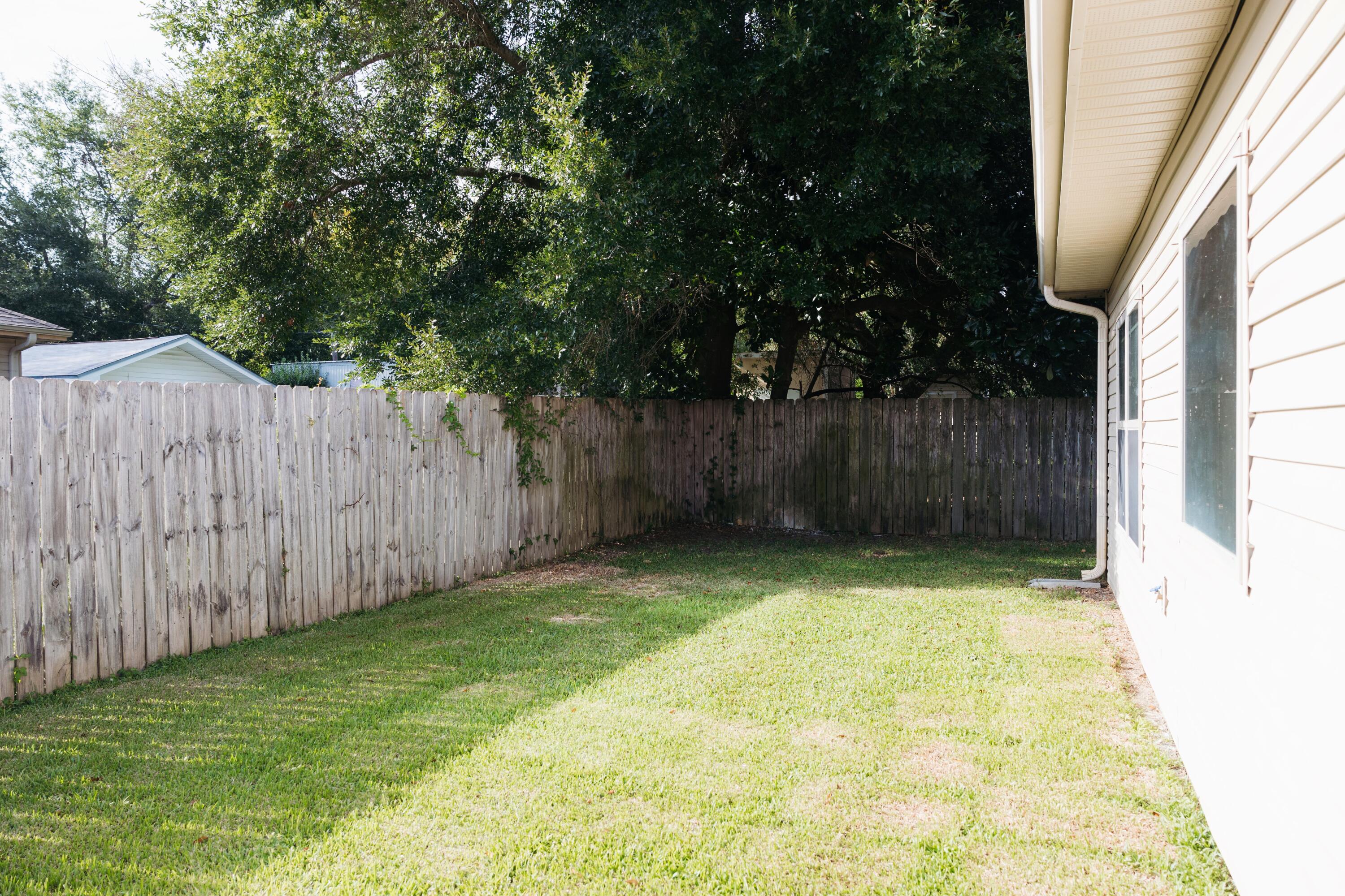 METES & BOUNDS - Residential Lease