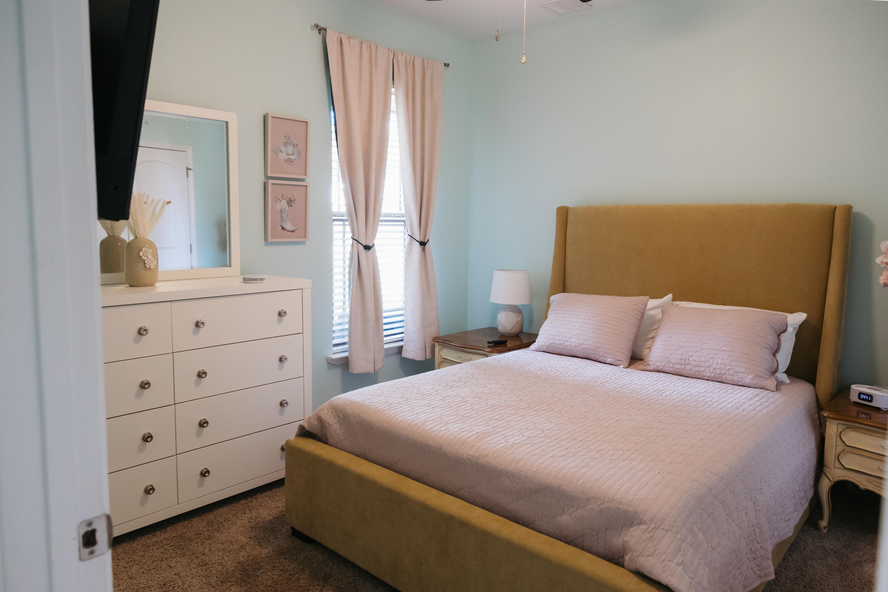 METES & BOUNDS - Residential Lease